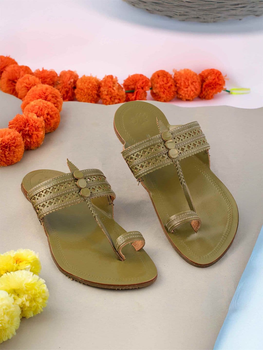 House of Pataudi Men Starloom Leather Kolhapuri Sandals - view 1