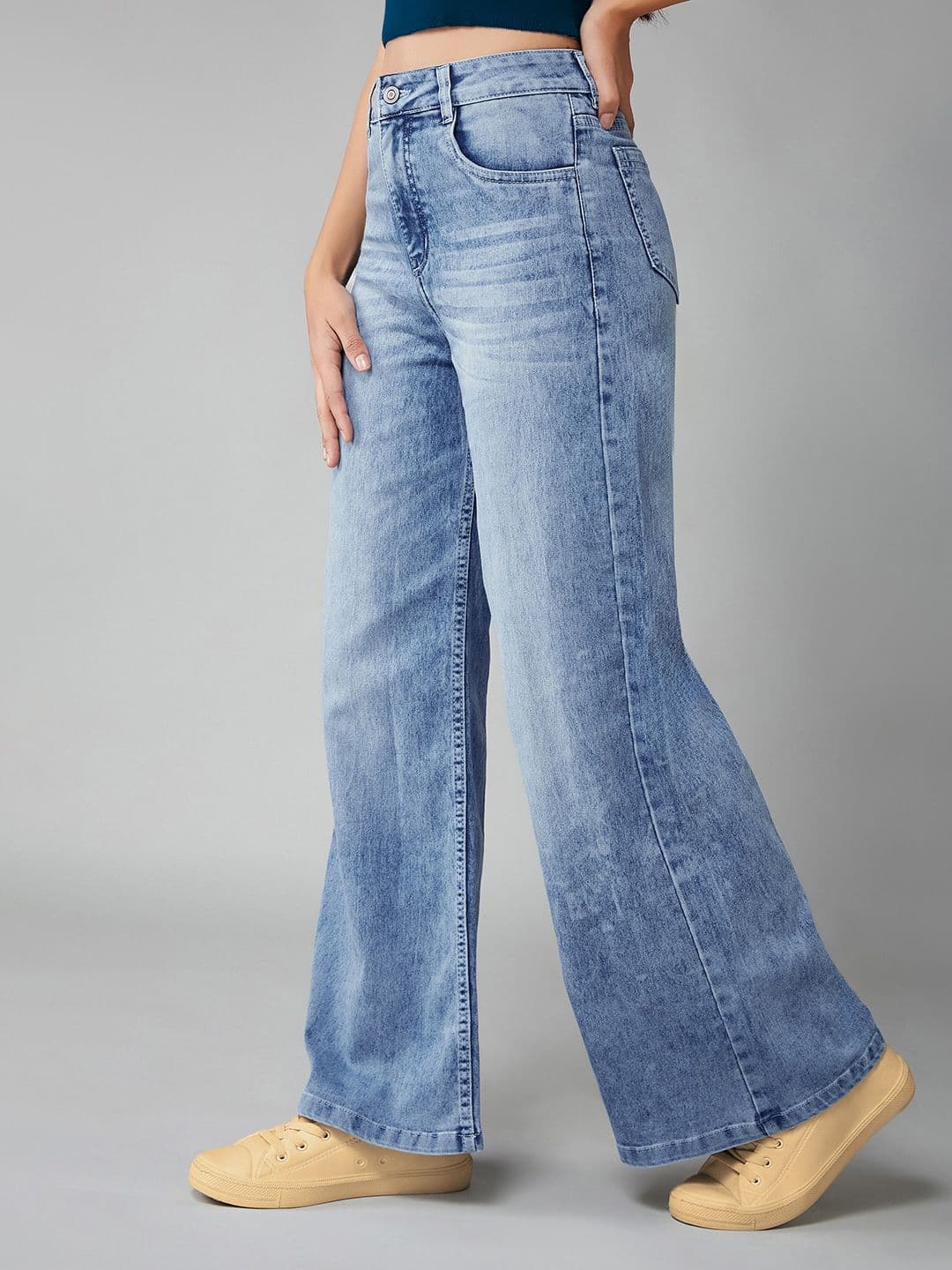 DOLCE CRUDO Women's Wide-Leg High-Rise Clean-Look Stretchable Shaping Denim Jeans - view 1