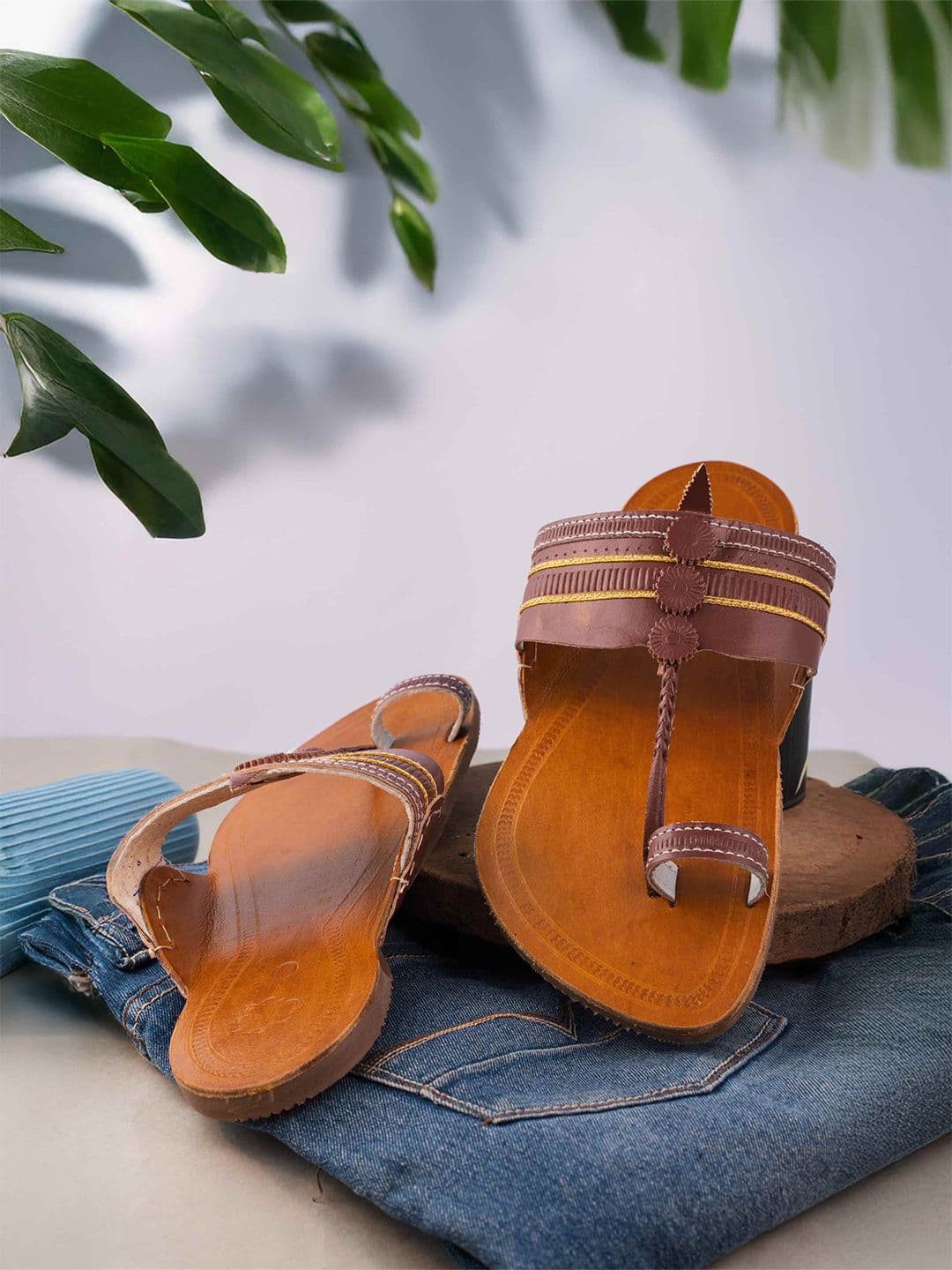 House of Pataudi Men Geniune Leather Kolhapuri Chappal - view 1