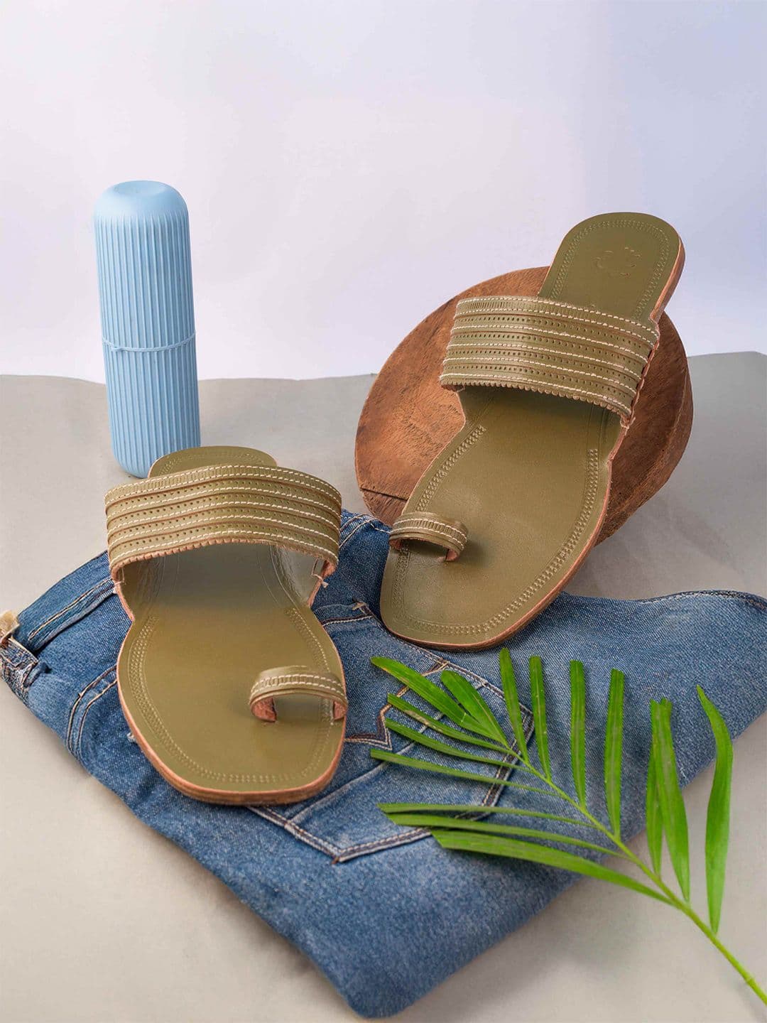 House of Pataudi Men Leather Kolhapuri Chappal - view 1