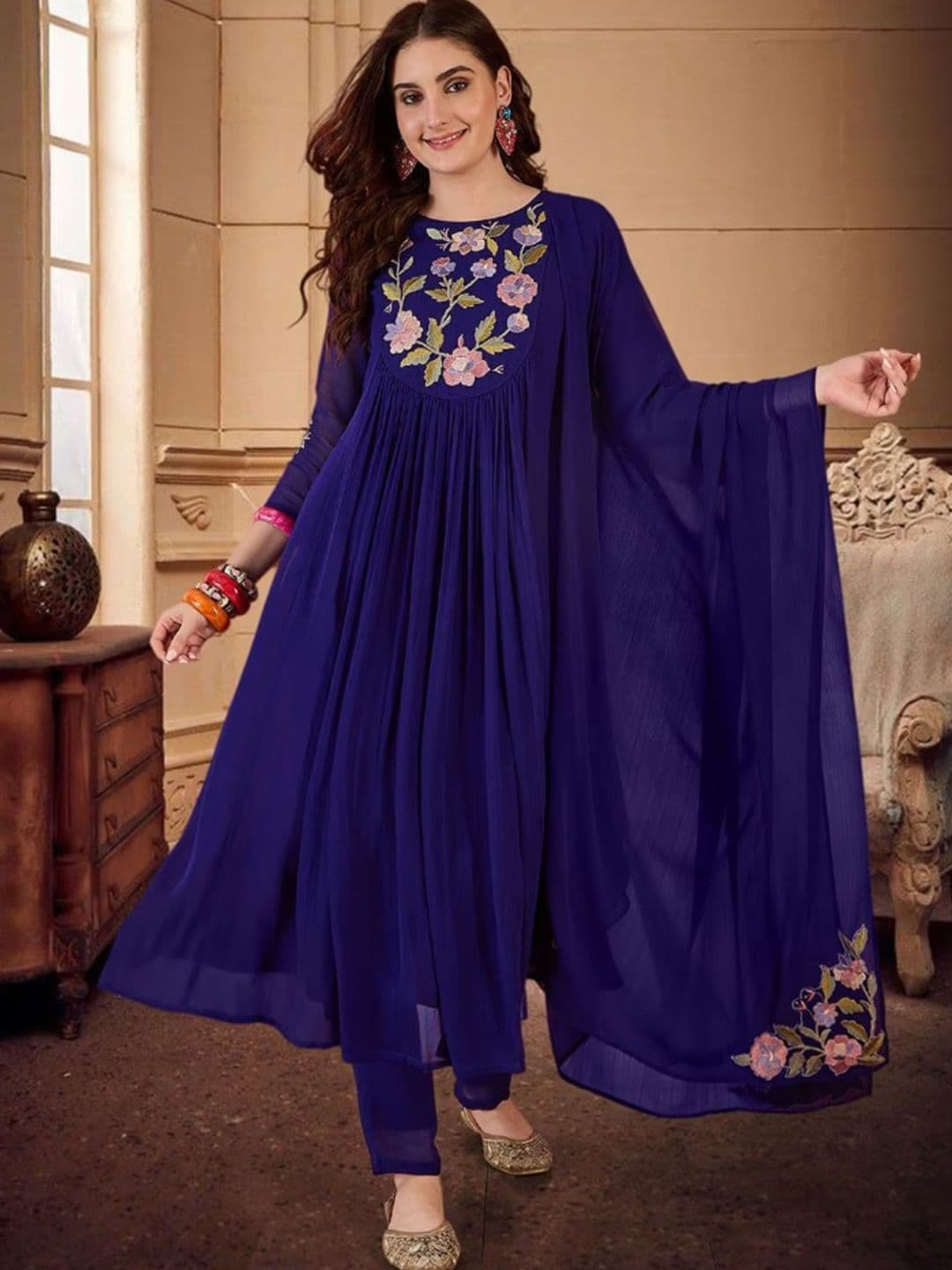 Dayaachi Women Floral Embroidered Thread Work Kurta with Trousers & With Dupatta - view 1