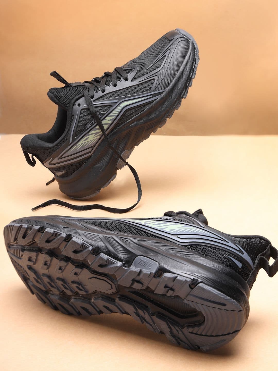 Action Men Mesh Running Non-Marking Shoes - view 1