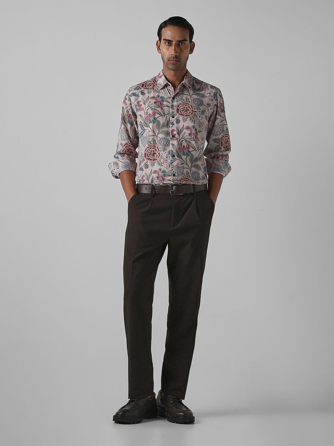 Mufti Slim Fit Long Sleeves Spread Collar Cotton Floral Opaque Printed Casual Shirt - view 1
