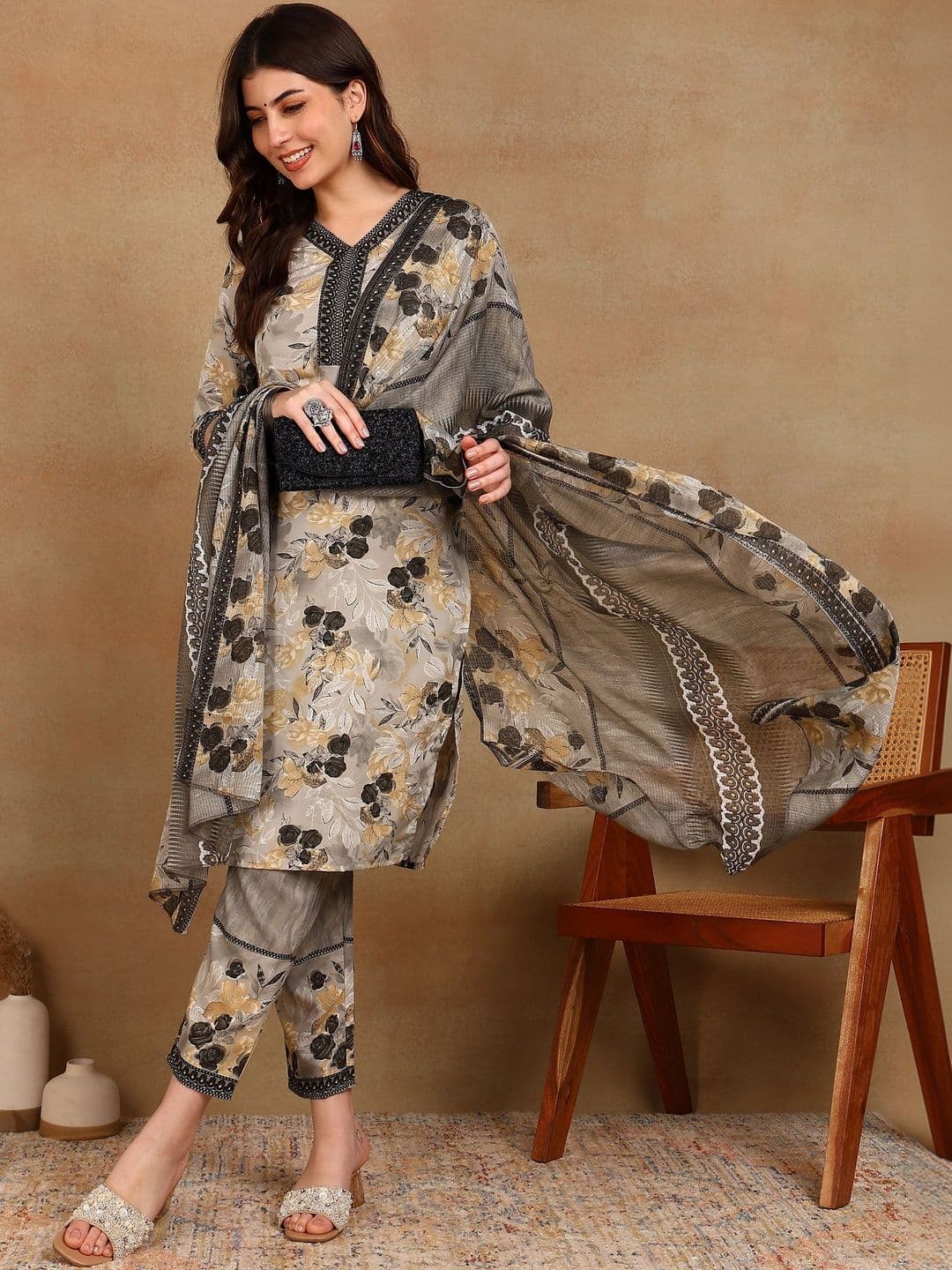 Moda Rapido Women Floral Printed Regular Gotta Patti Kurta with Trousers & With Dupatta - view 1