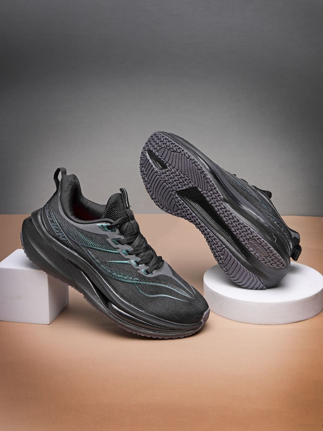 Action Men Mesh Running Non-Marking Shoes - view 1