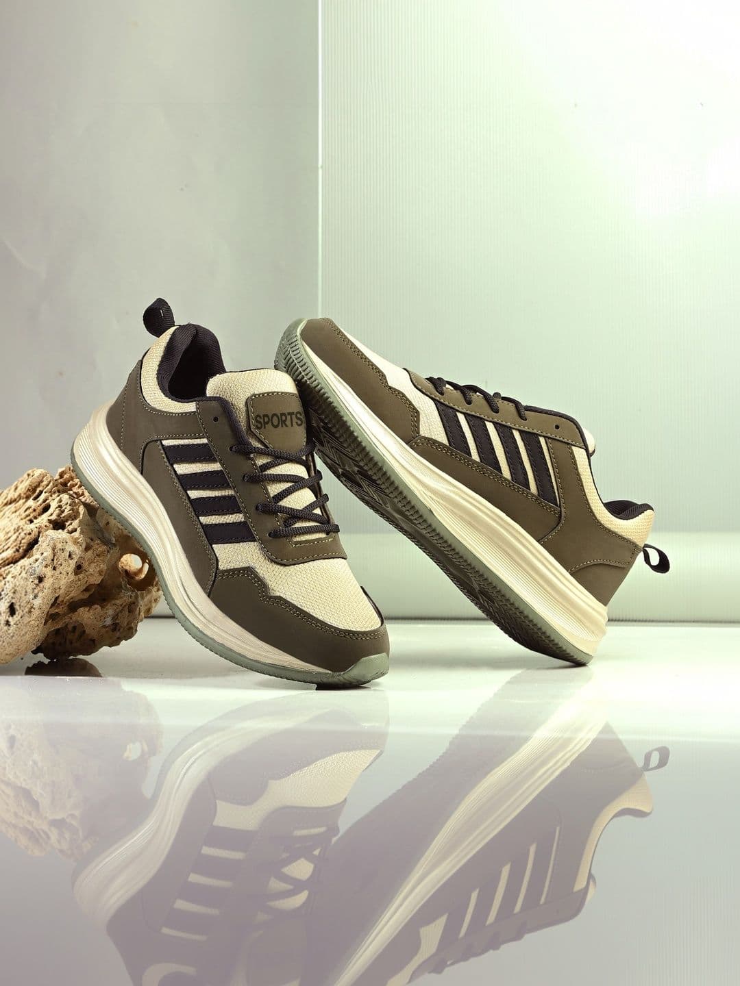 glitchez Men Running Shoes - view 1