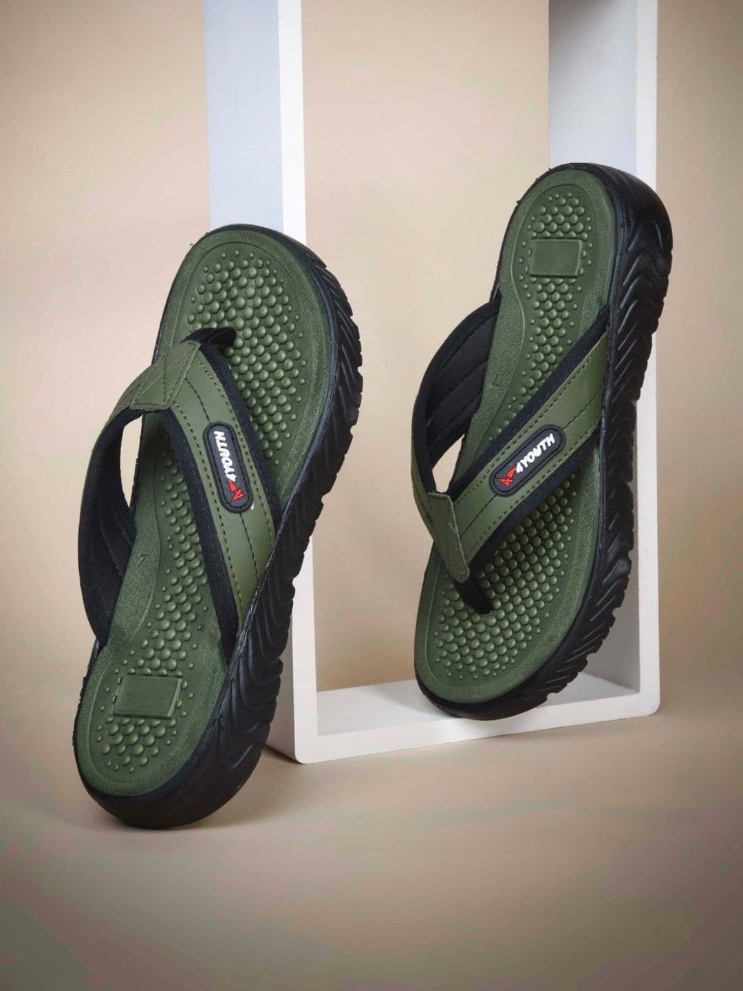 SHOELAMB Men Thong Flip-Flops - view 1