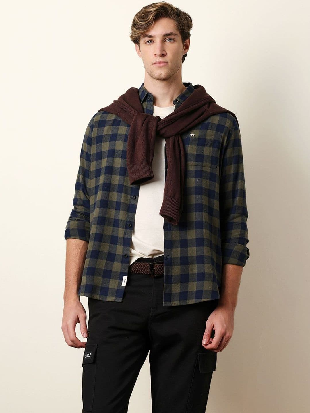 THE BEAR HOUSE Men Slim Fit Checked Casual Shirt - view 1