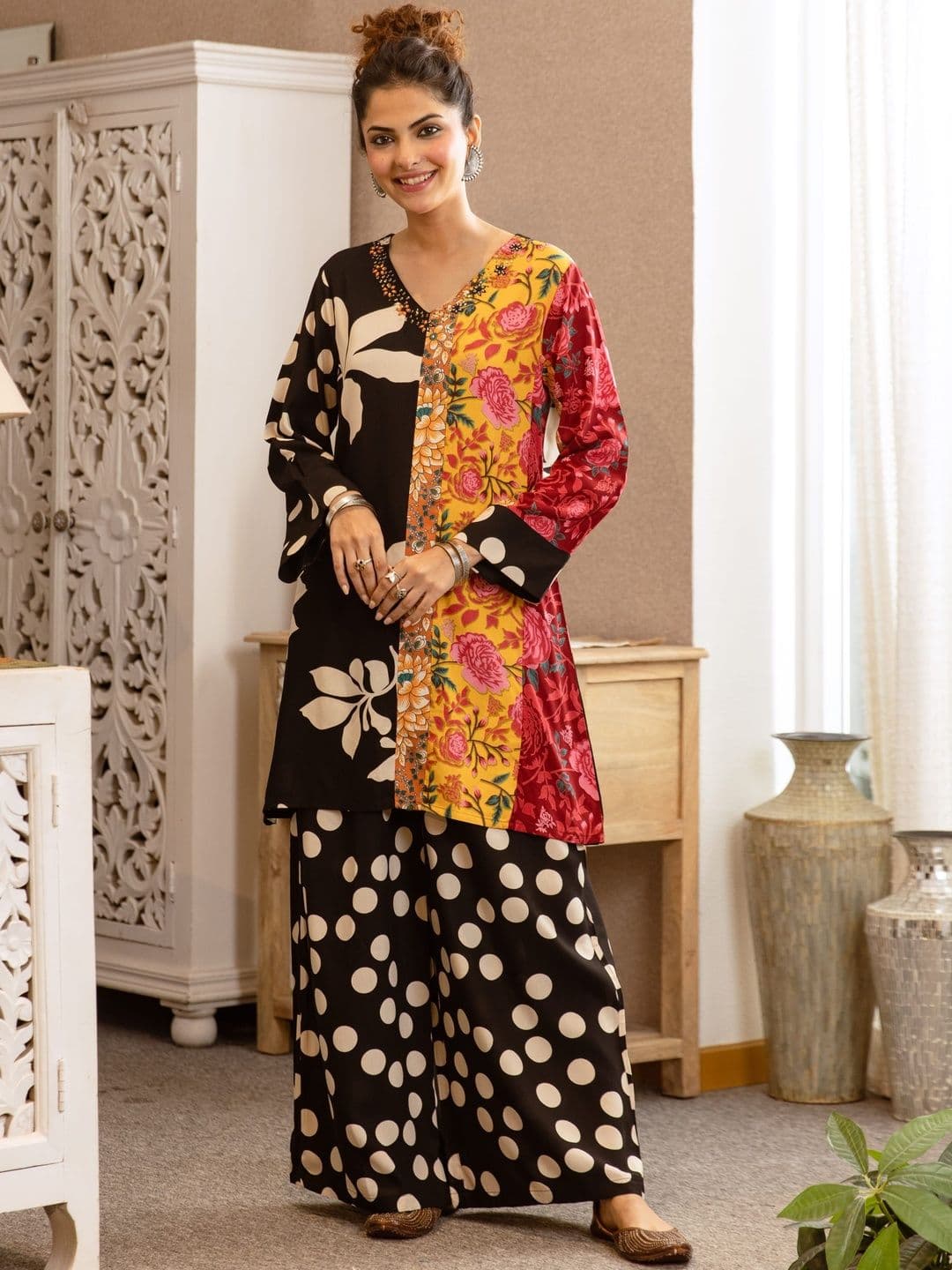 KALINI Women Floral Printed Regular Beads and Stones Kurta with Palazzos - view 1