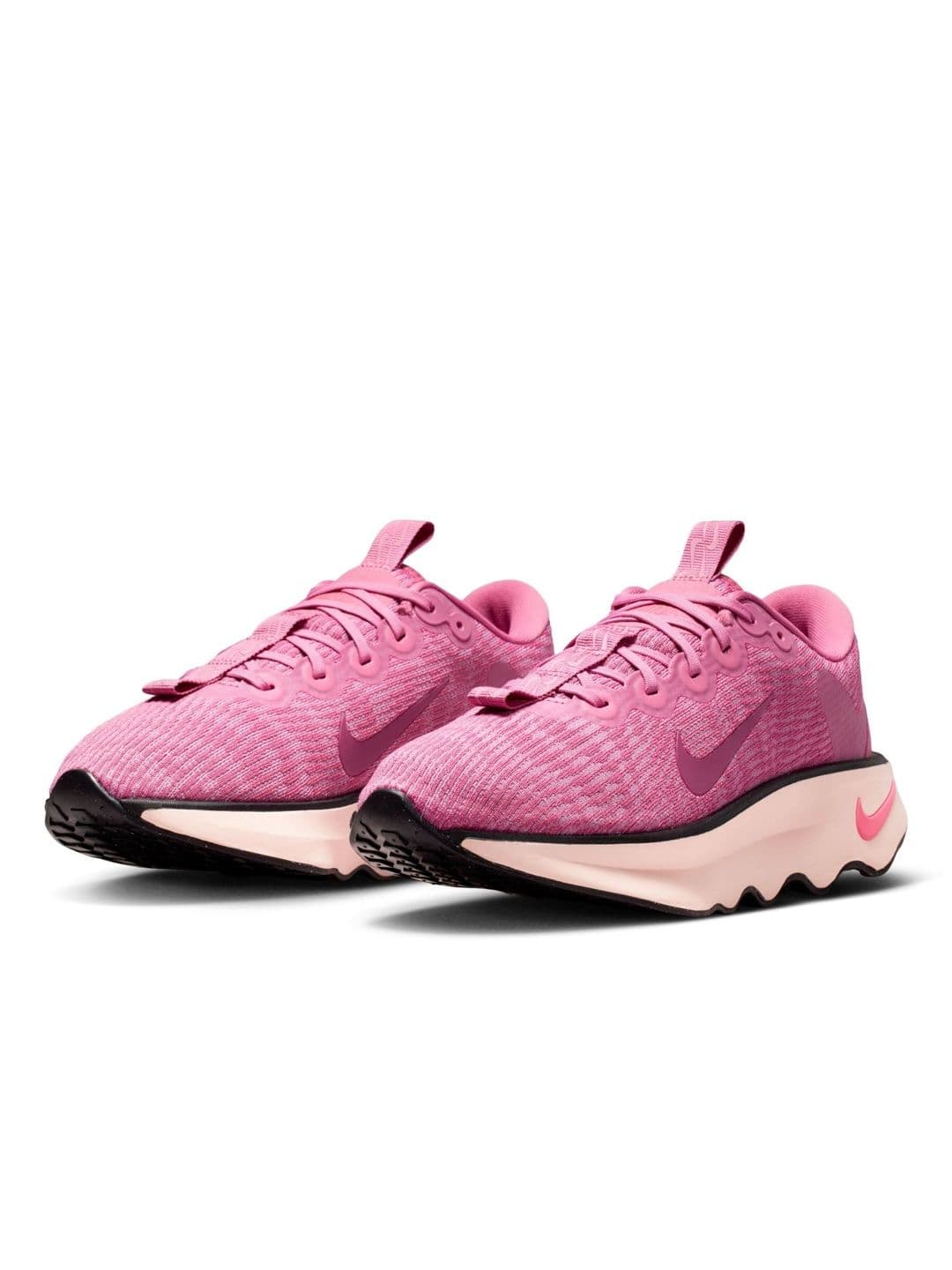 Nike Motiva Women's Walking Shoes - view 1