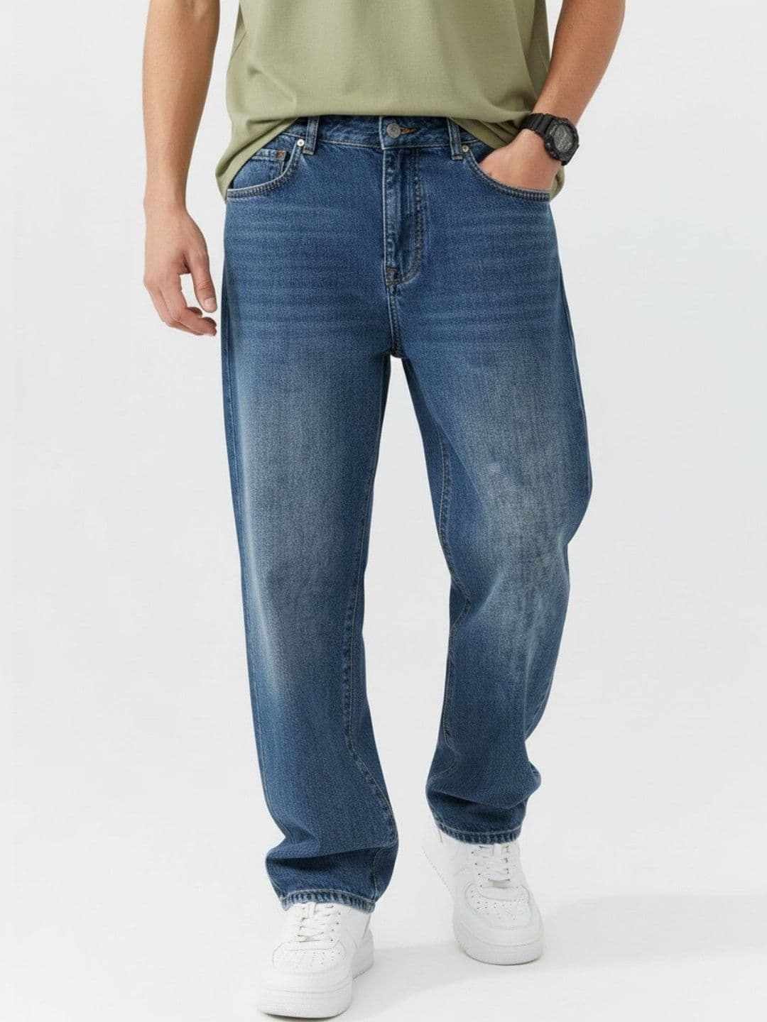 glitchez Men Relaxed Fit Mid-Rise Light Fade Jeans - view 1