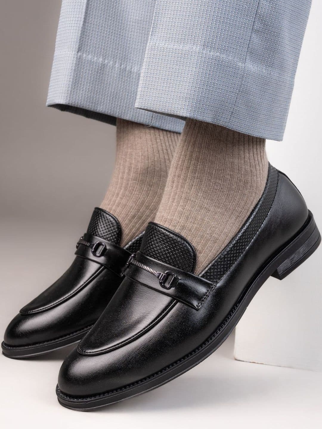 House of Pataudi Men Textured Round Toe Slip-On Formal Loafers - view 1