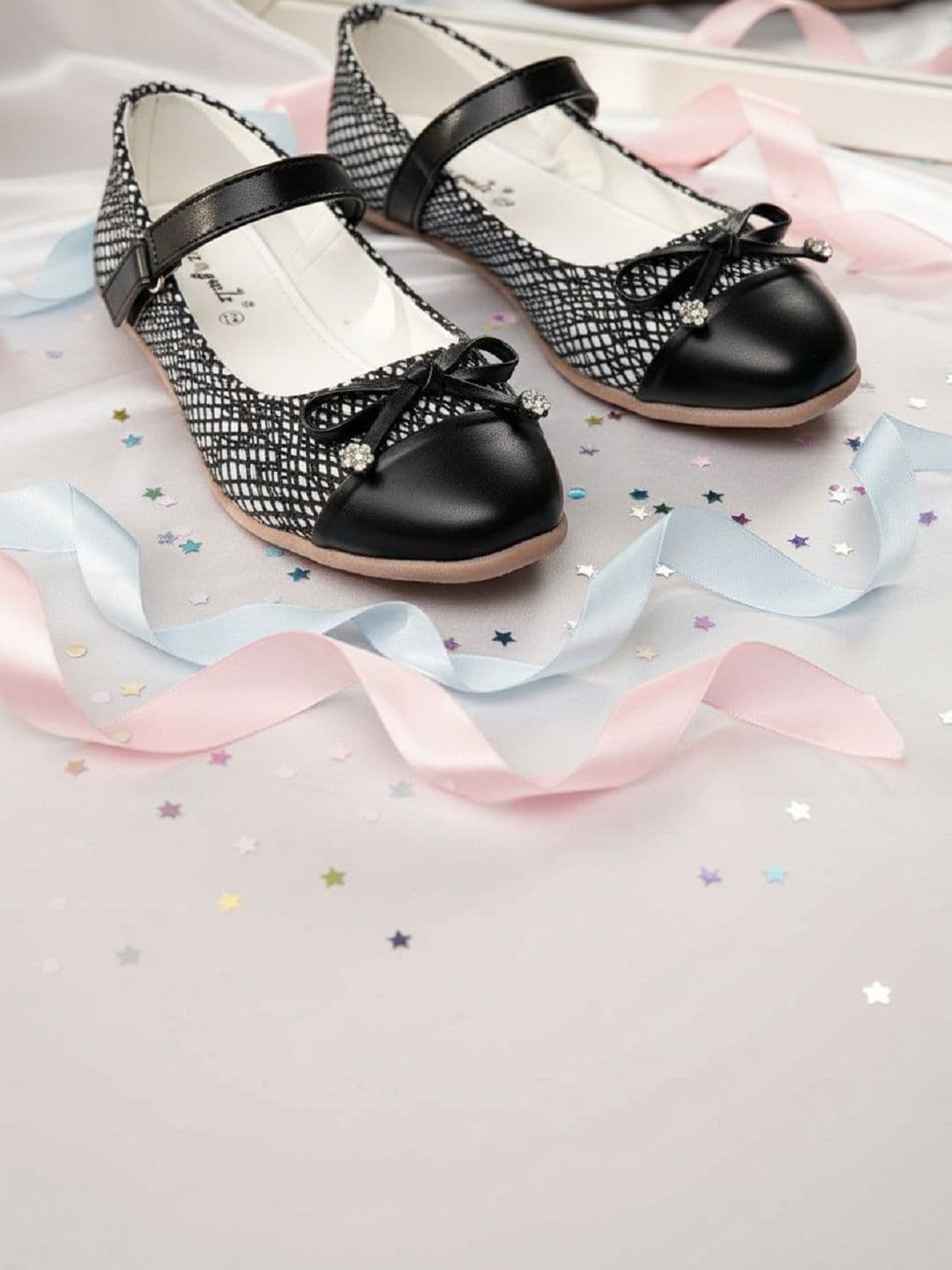 BOYZ N GALZ Girls Embellished Party Bows Flats - view 1