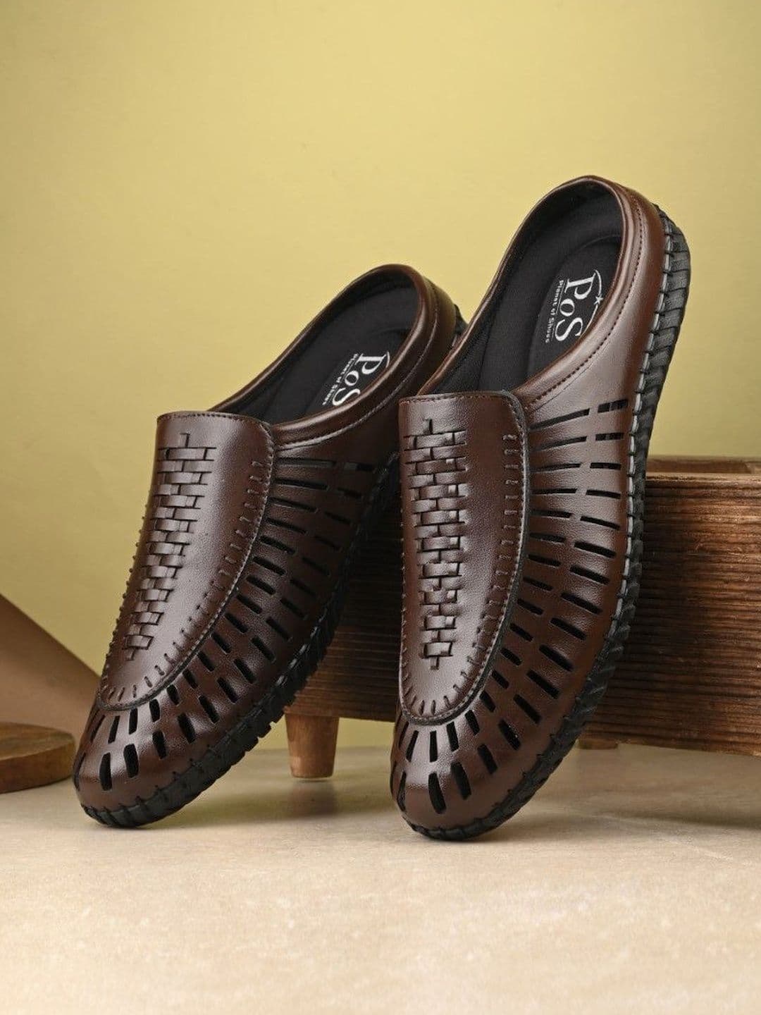 POS Planet Of Shoes Men Comfort Sandals - view 1