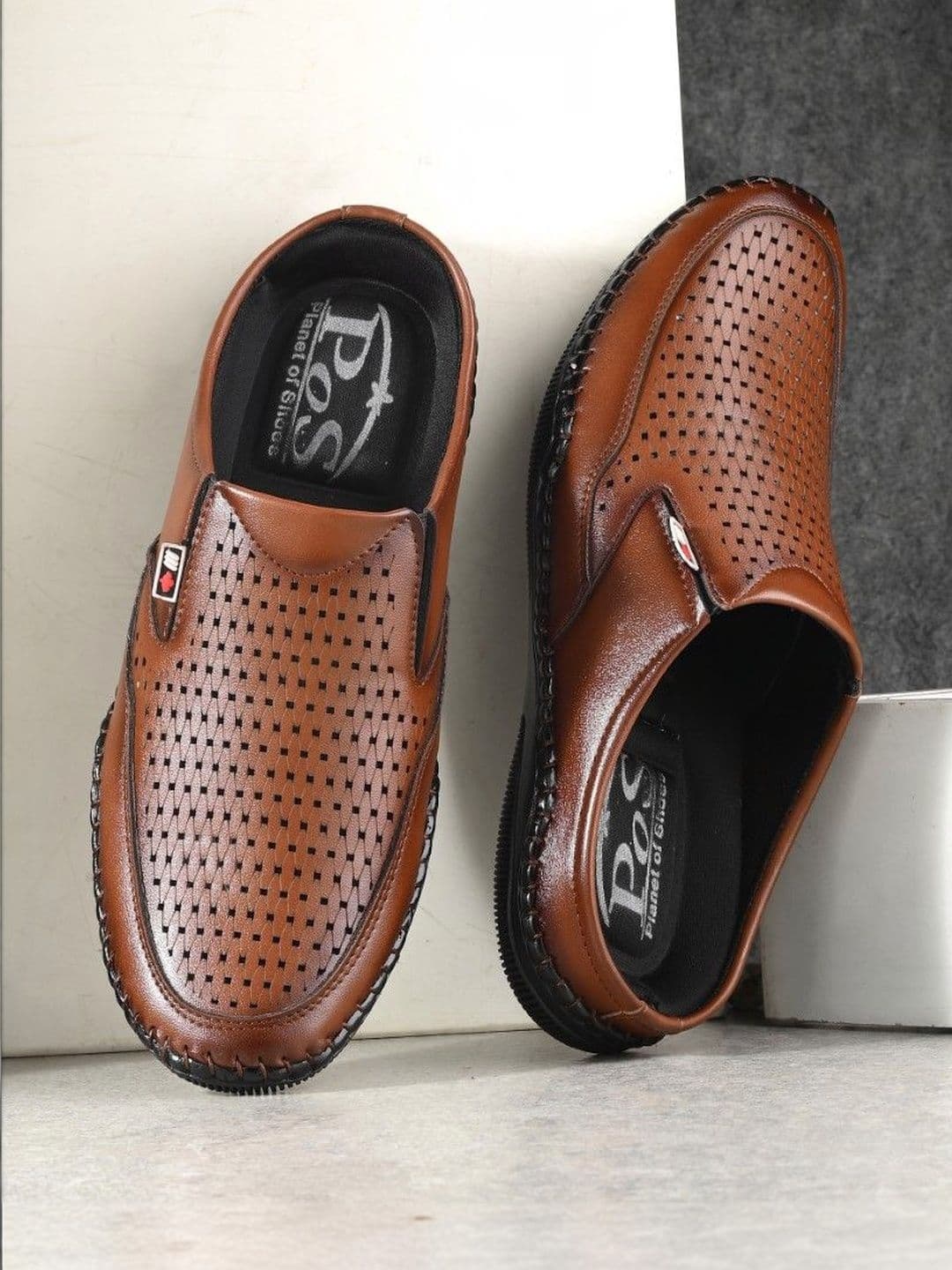 POS Planet Of Shoes Men Comfort Sandals - view 1