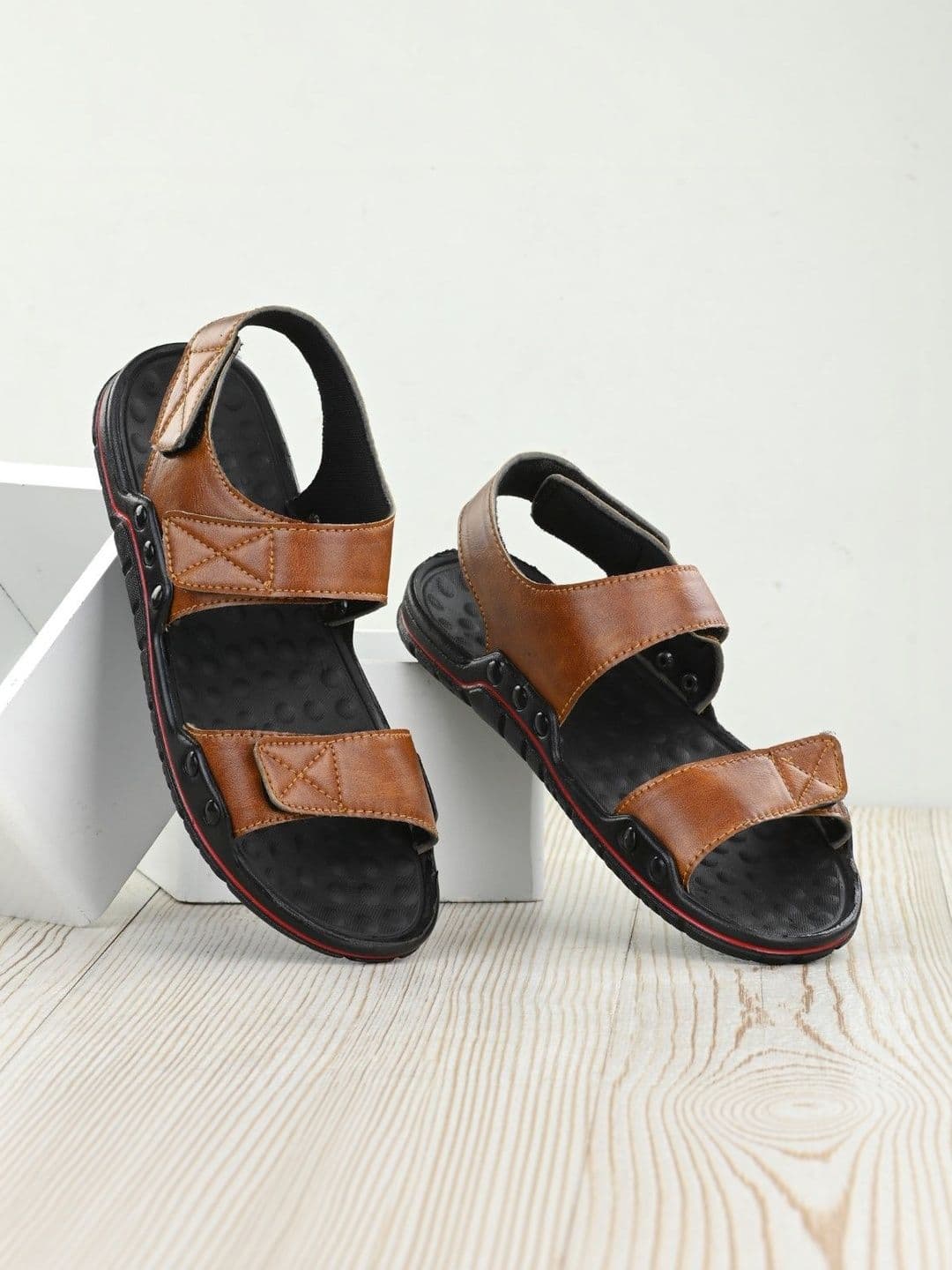 POS Planet Of Shoes Men Comfort Sandals - view 1