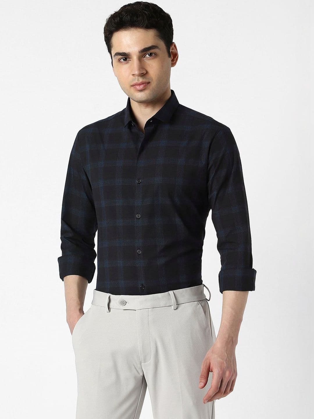 Peter England Casuals Men Slim Fit Checked Casual Shirt - view 1