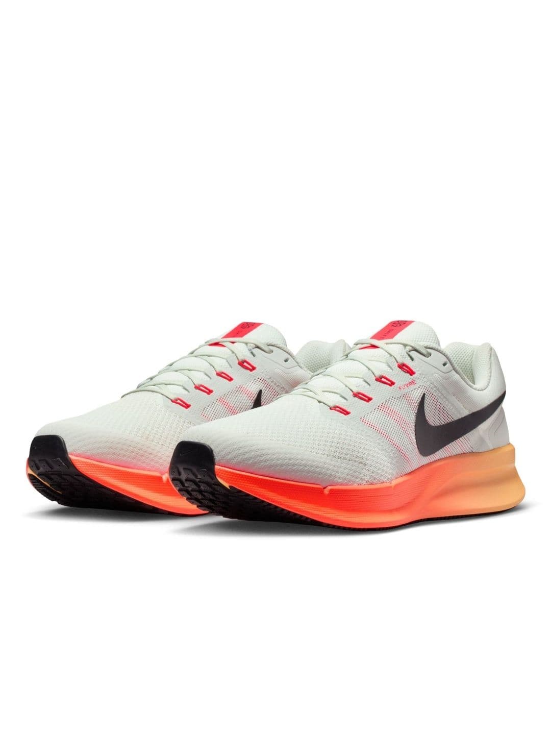 Nike Run Swift 3 Men's Road Running Shoes - view 1