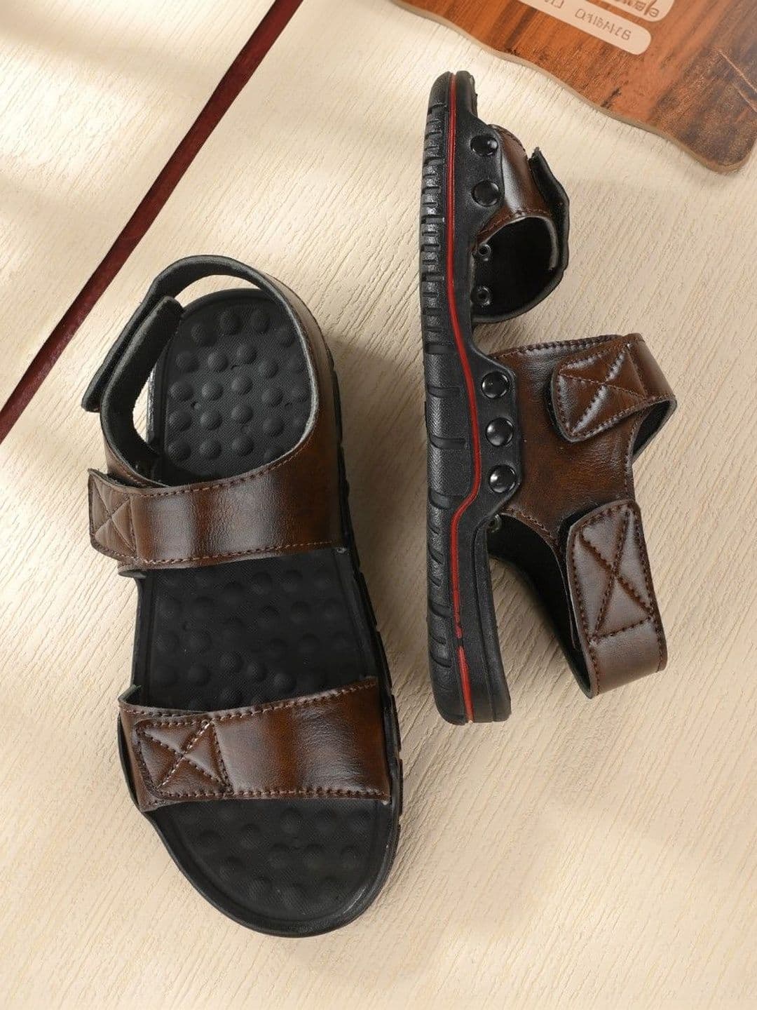 POS Planet Of Shoes Men Comfort Sandals - view 1