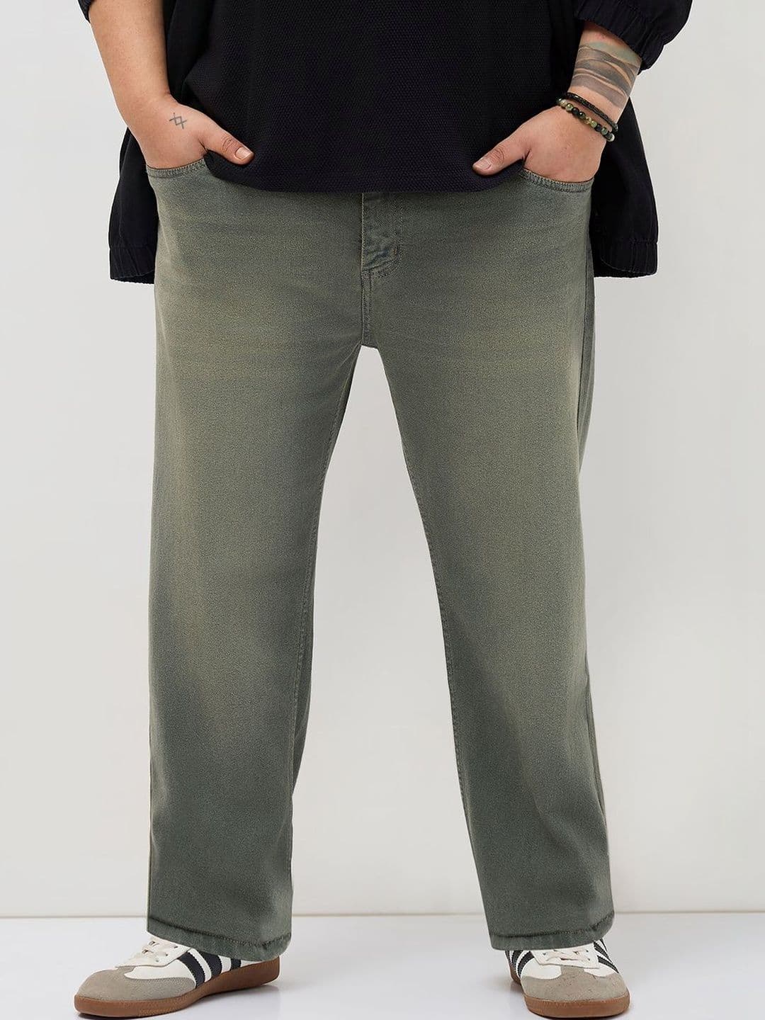 Urbano Plus Men Regular Fit Mid-Rise Heavy Fade Stretchable Jeans - view 1