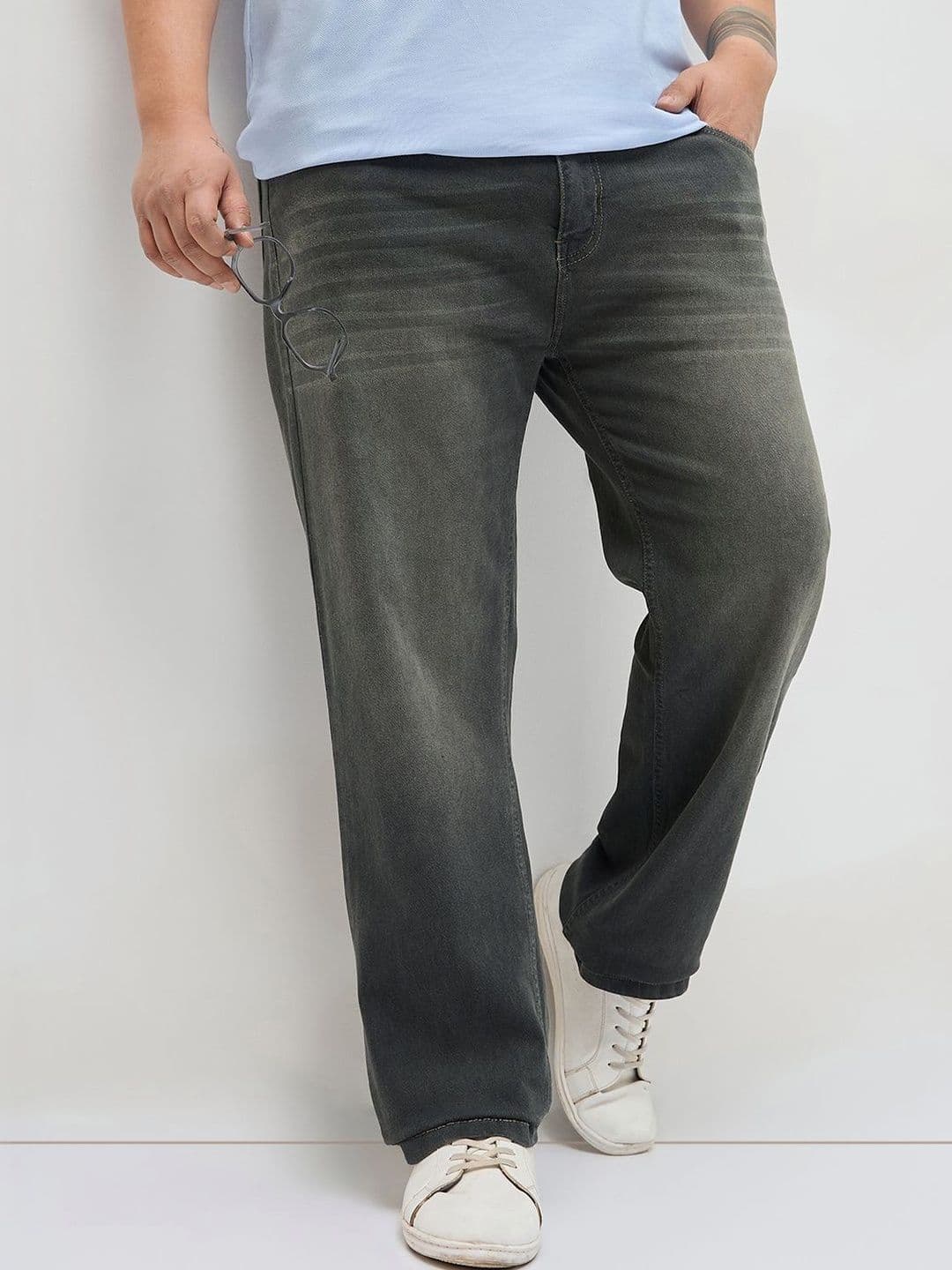 Urbano Plus Men Regular Fit Mid-Rise Heavy Fade Stretchable Jeans - view 1