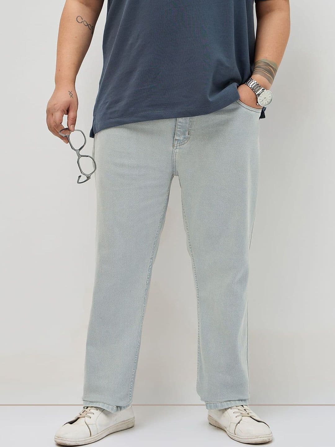 Urbano Plus Men Regular Fit Mid-Rise Heavy Fade Stretchable Jeans - view 1