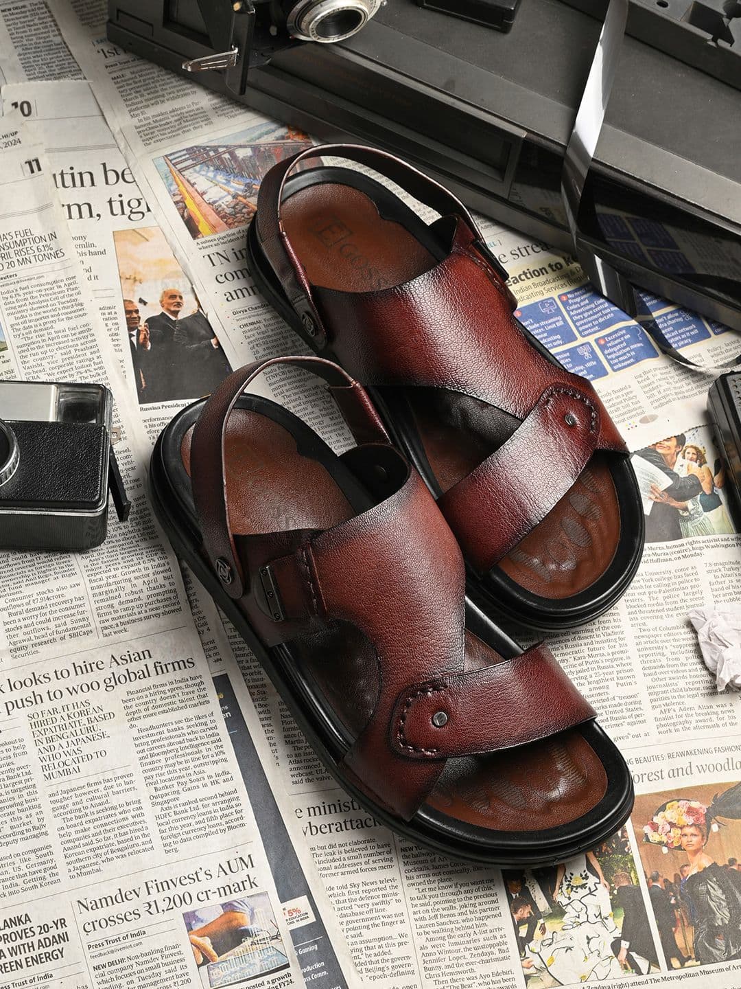 Egoss Men Brown Leather Ethnic Sandals - view 1
