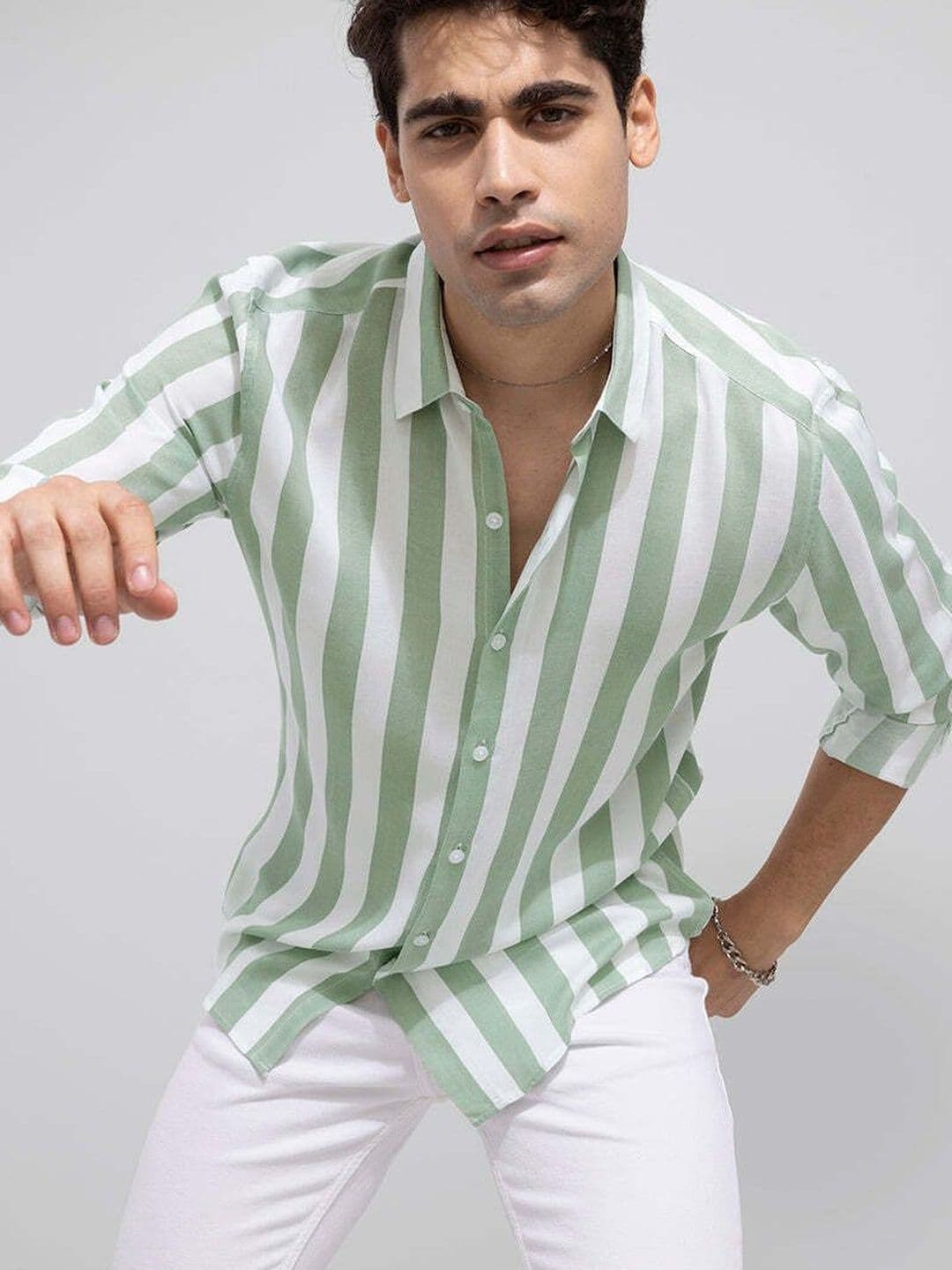 EIGHTEEN UP Men Classic Striped Casual Shirt - view 1