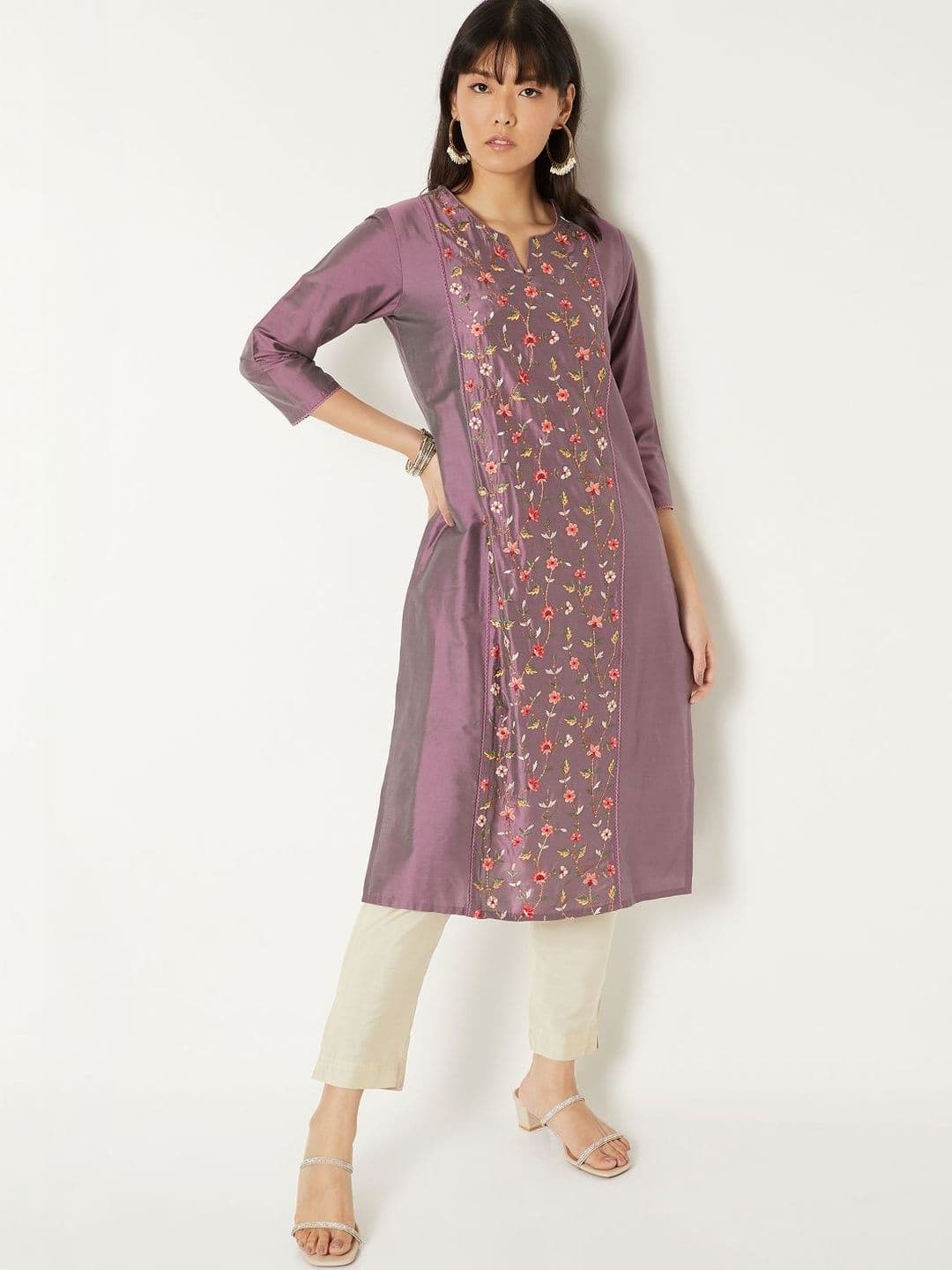 max Women Geometric Printed Flared Sleeves Thread Work Kurta - view 1