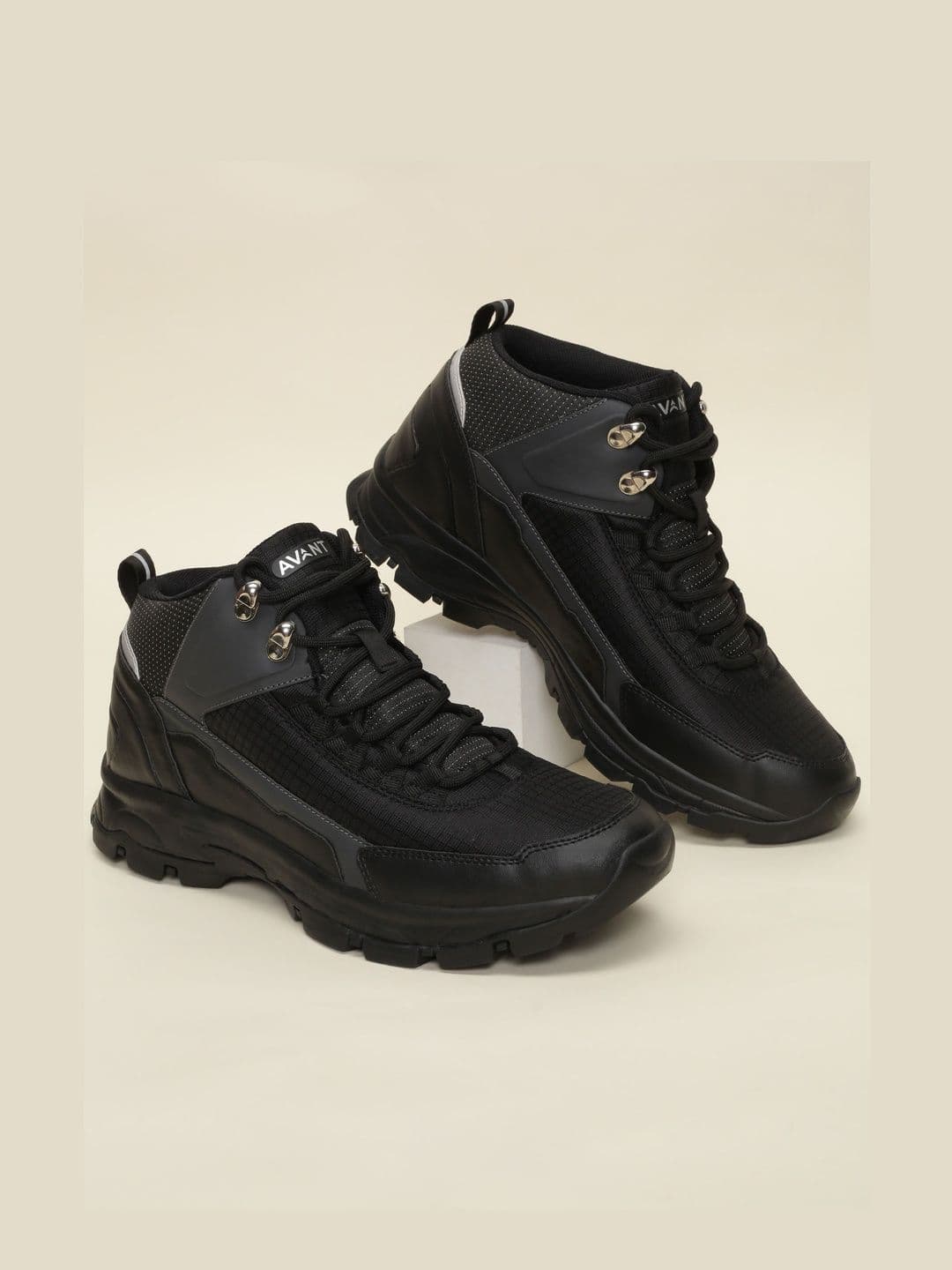 AVANT Men TerraTread Outdoor Shoes - Black - view 1