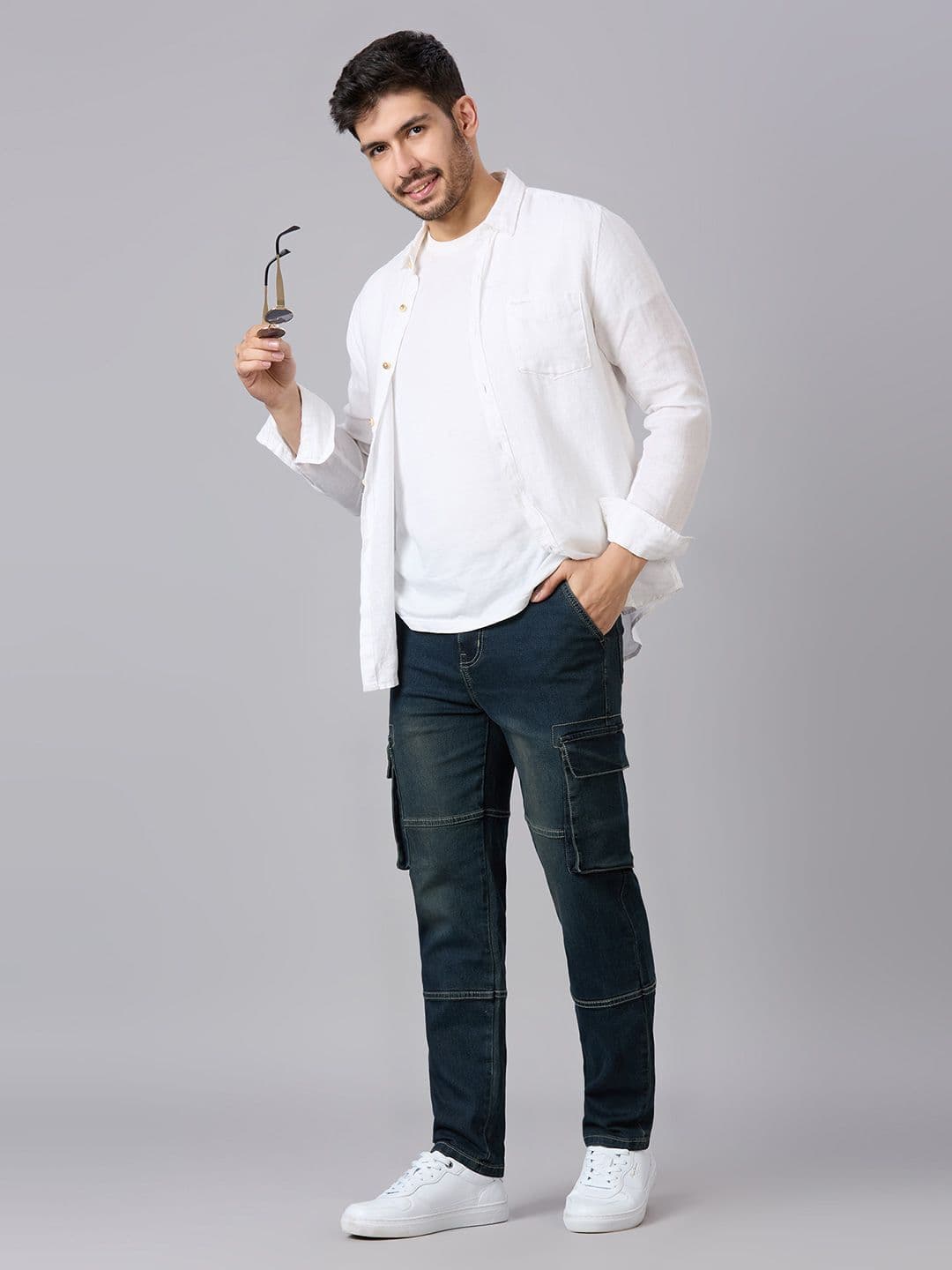 Style Quotient Men Comfort Mid-Rise Light Fade Stretchable Relaxed Fit Jean - view 1