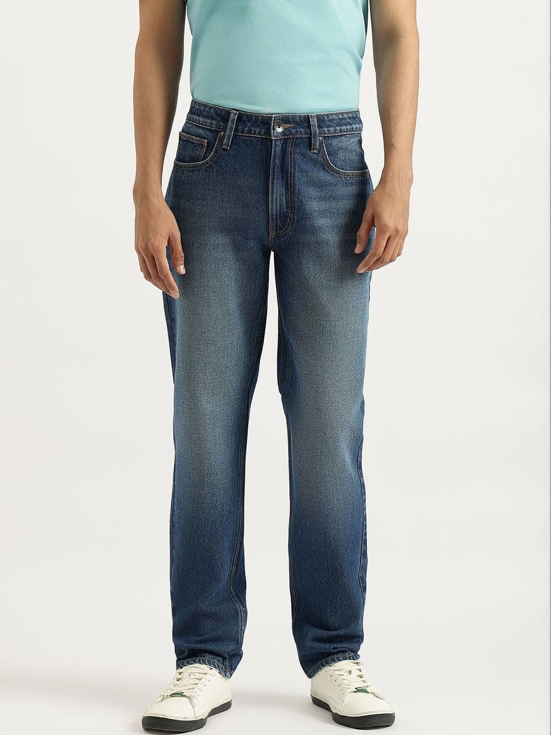 United Colors of Benetton Men Straight Fit Mid-Rise Light Fade Jeans - view 1