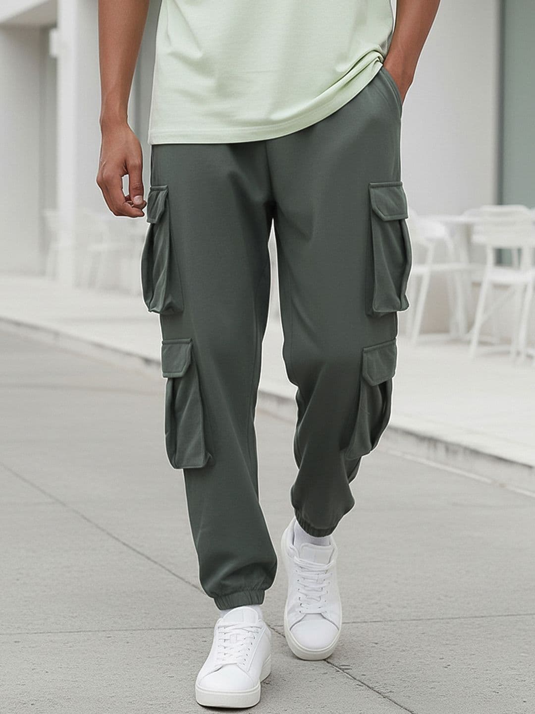 Bewakoof Air Men Grey Super Loose Fit Cargo Joggers - view 1