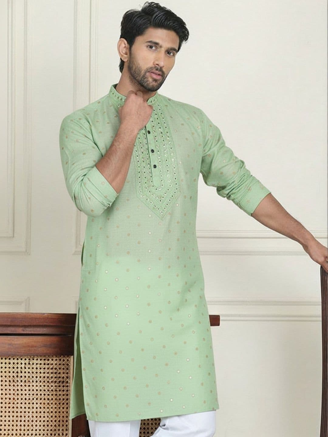 HERE&NOW Men Embellished Mirror Work Handloom Kurta - view 1