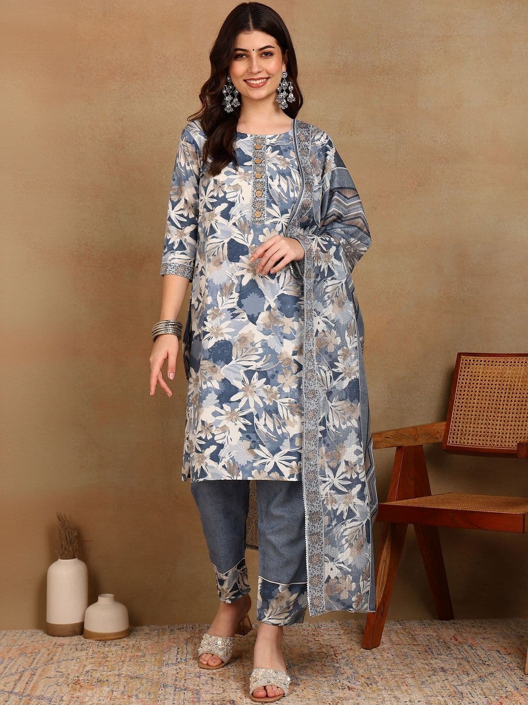 JANKHANA Women Floral Printed Regular Kurta with Trousers & With Dupatta - view 1