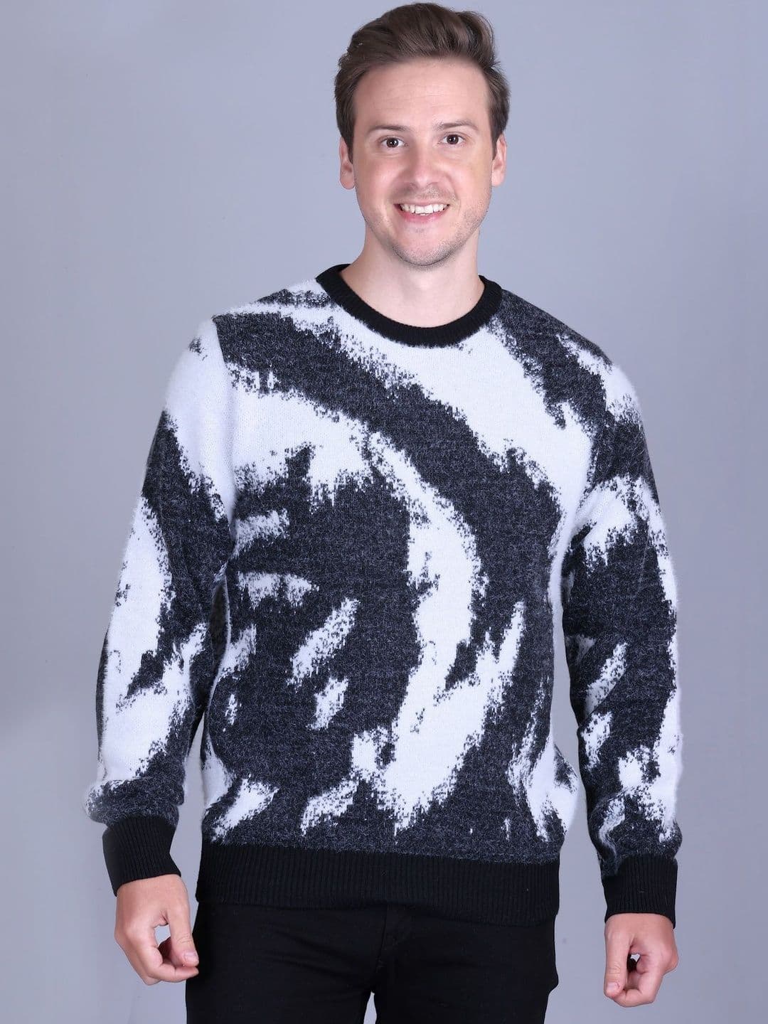 ARMENOR Men Printed Pullover with Fuzzy Detail - view 1