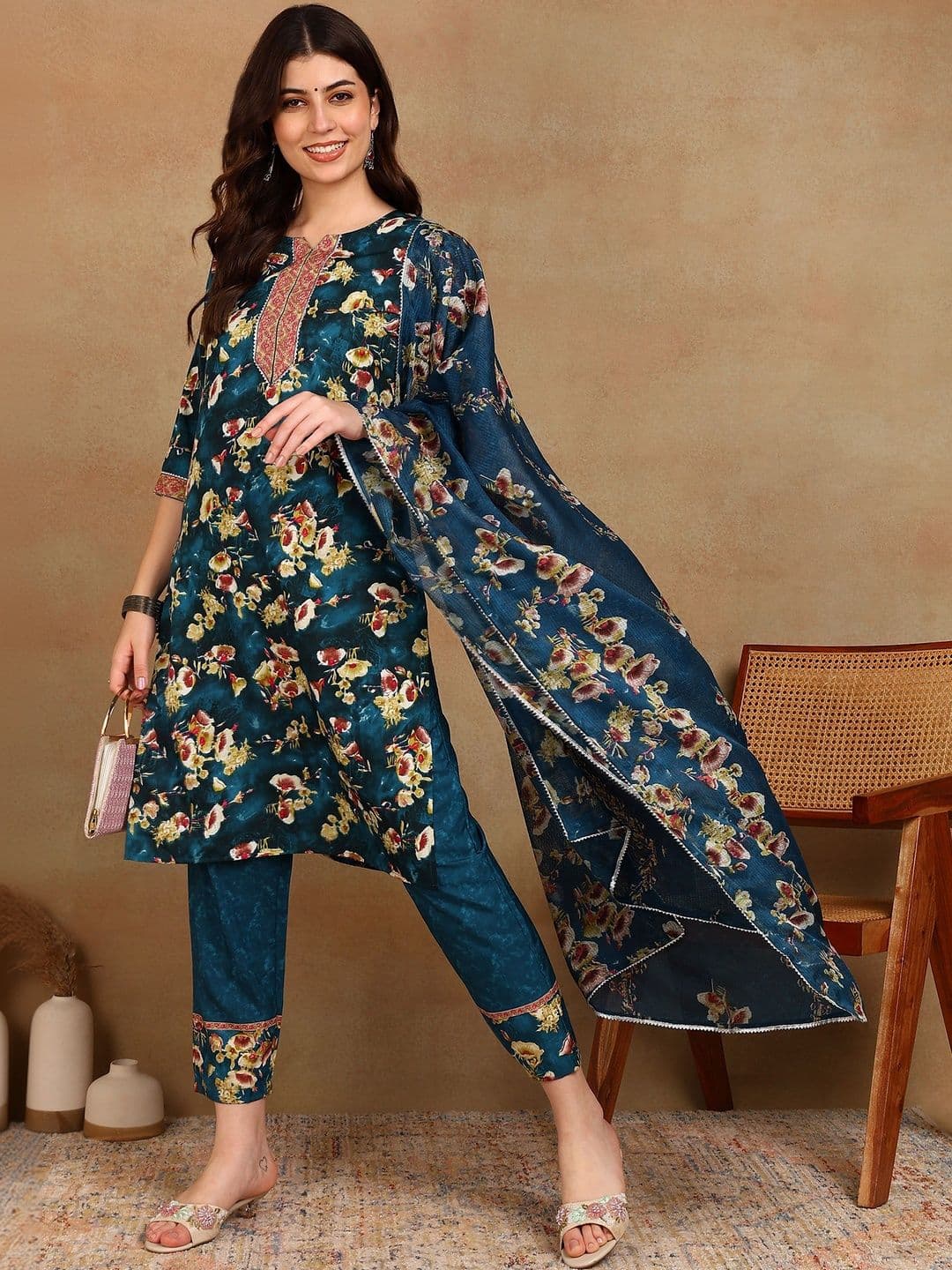 JANKHANA Women Floral Printed Regular Thread Work Kurta with Trousers & With Dupatta - view 1