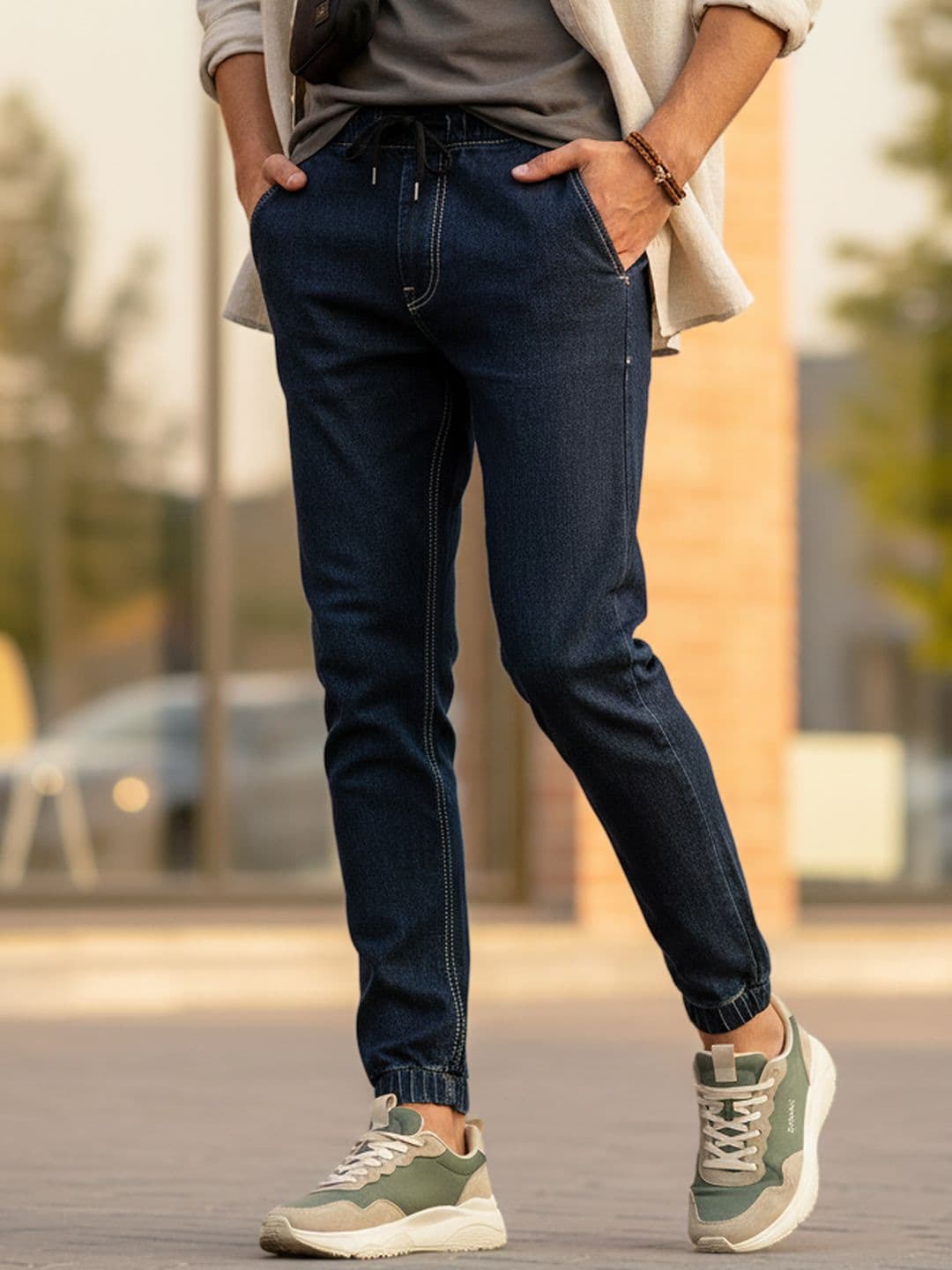 Urbano Fashion Men Blue Slim Fit Mid-Rise Clean Look Stretchable Jeans - view 1