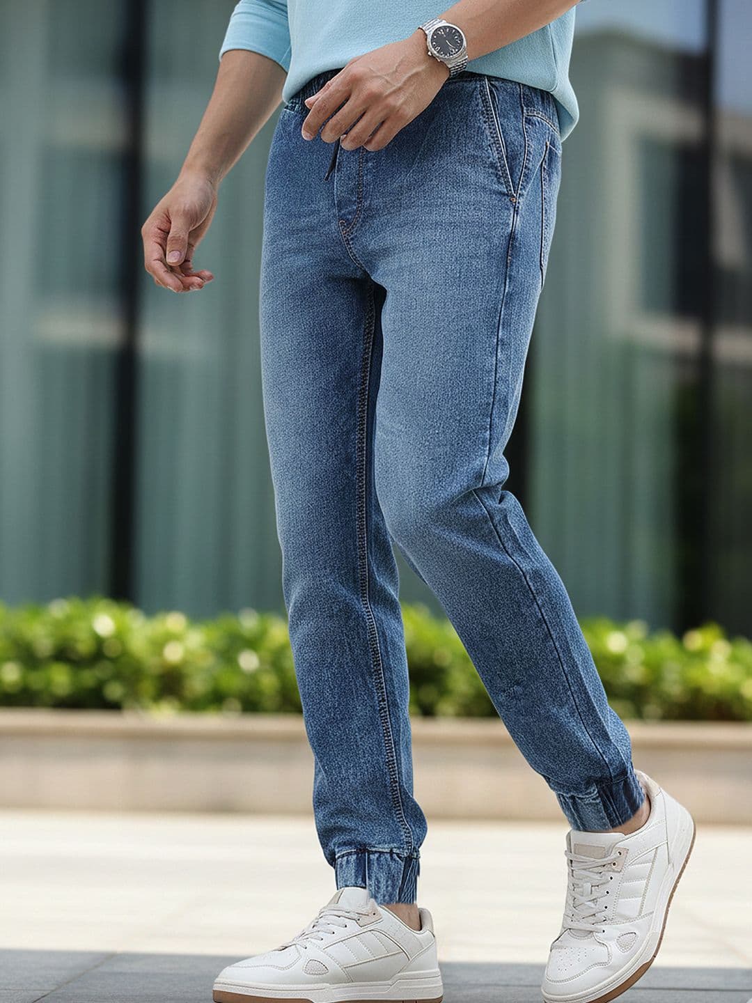 Urbano Fashion Men Blue Slim Fit Mid-Rise Acid Wash Clean Look Stretchable Jogger Jeans - view 1