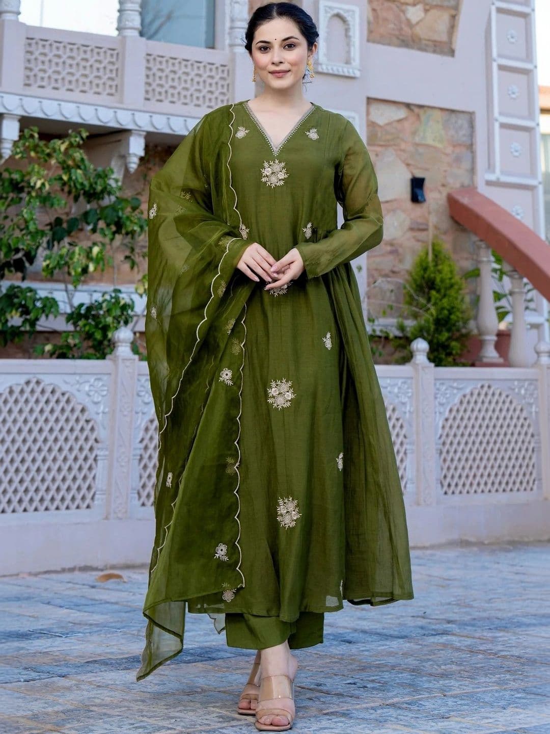 Anouk Rustic Women Ethnic Motifs Embroidered Regular Thread Work Kurta with Trousers & With Dupatta - view 1