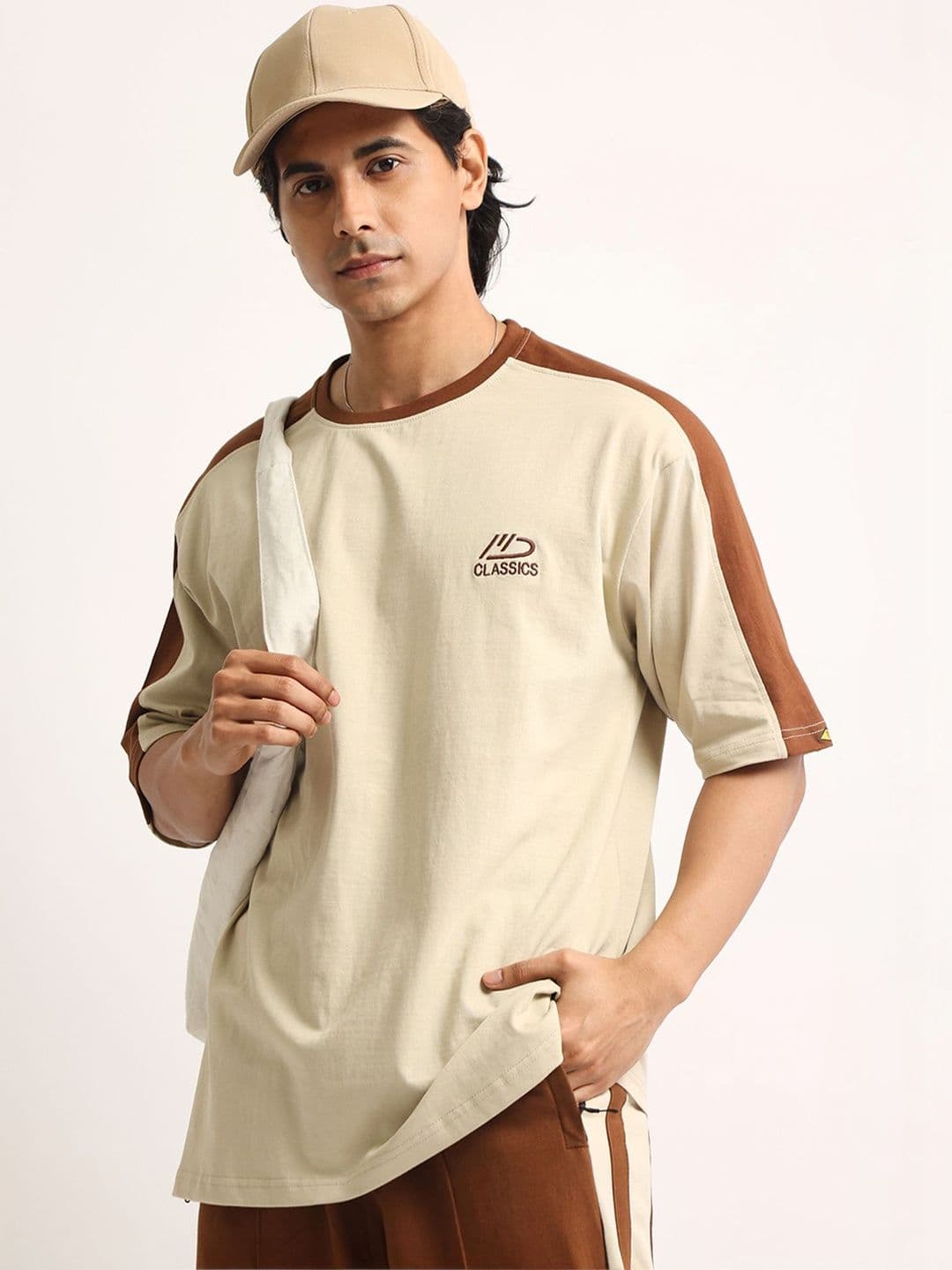 Maniac Men Brand Logo Colourblocked T-shirt - view 1