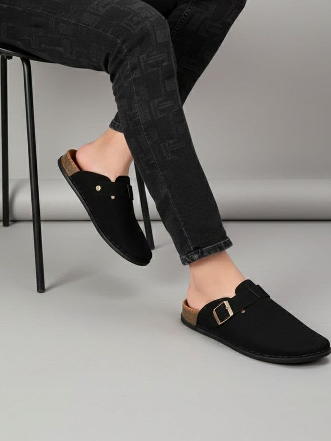 INKLENZO Men Clogs Sandals - view 1