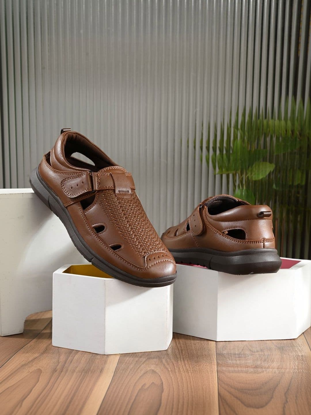 Egoss Men Leather Shoe-Style Sandals - view 1