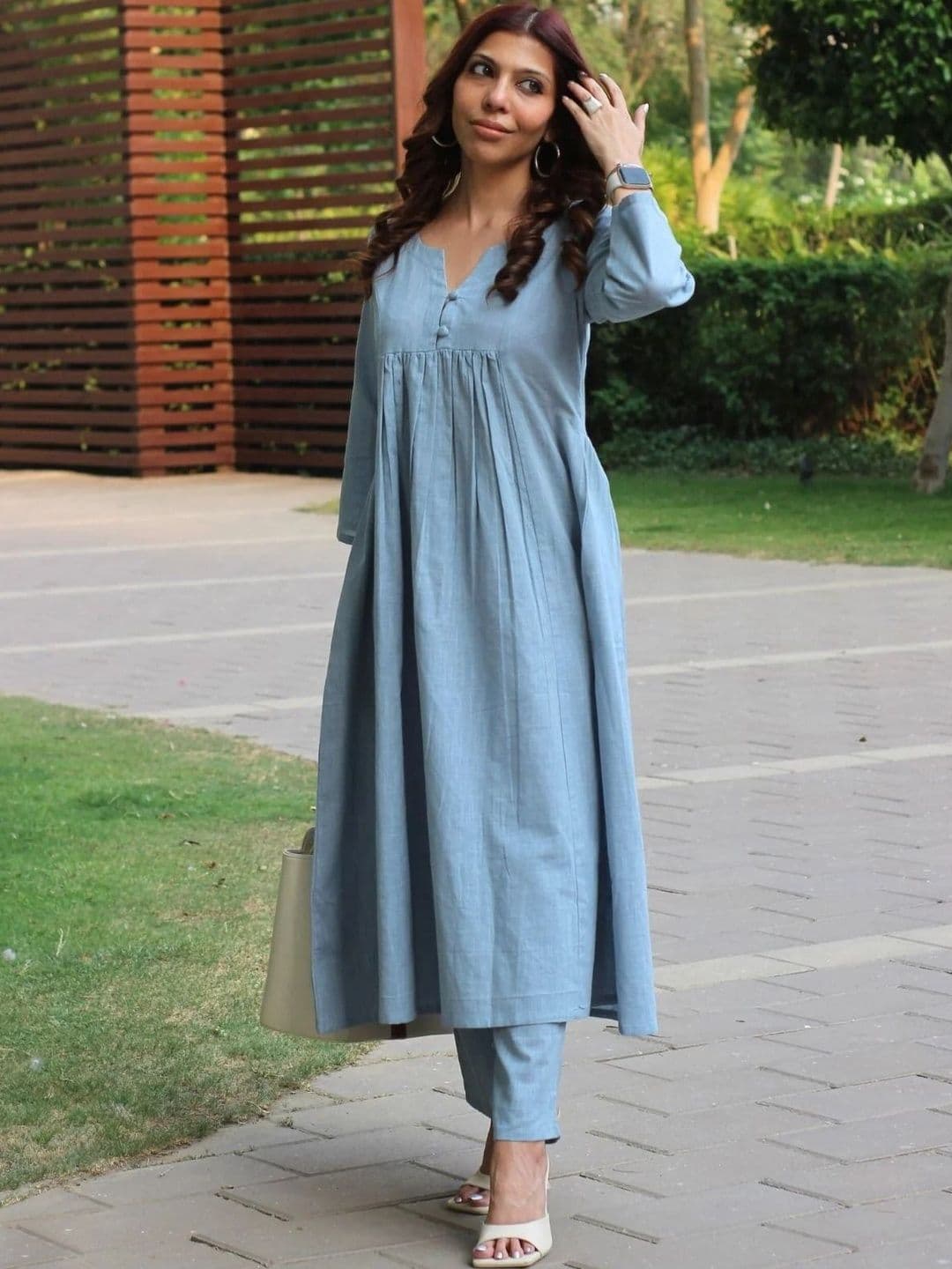 iEthniya Women Tiered Kurta with Trousers - view 1
