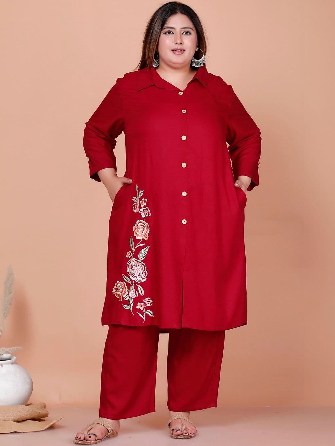 SHRIZA Women Floral Regular Beads and Stones Pure Cotton Kurta with Trousers - view 1