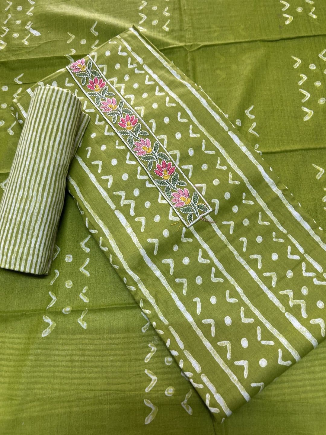 Madhuri Creation Printed Pure Cotton Unstitched Dress Material - view 1