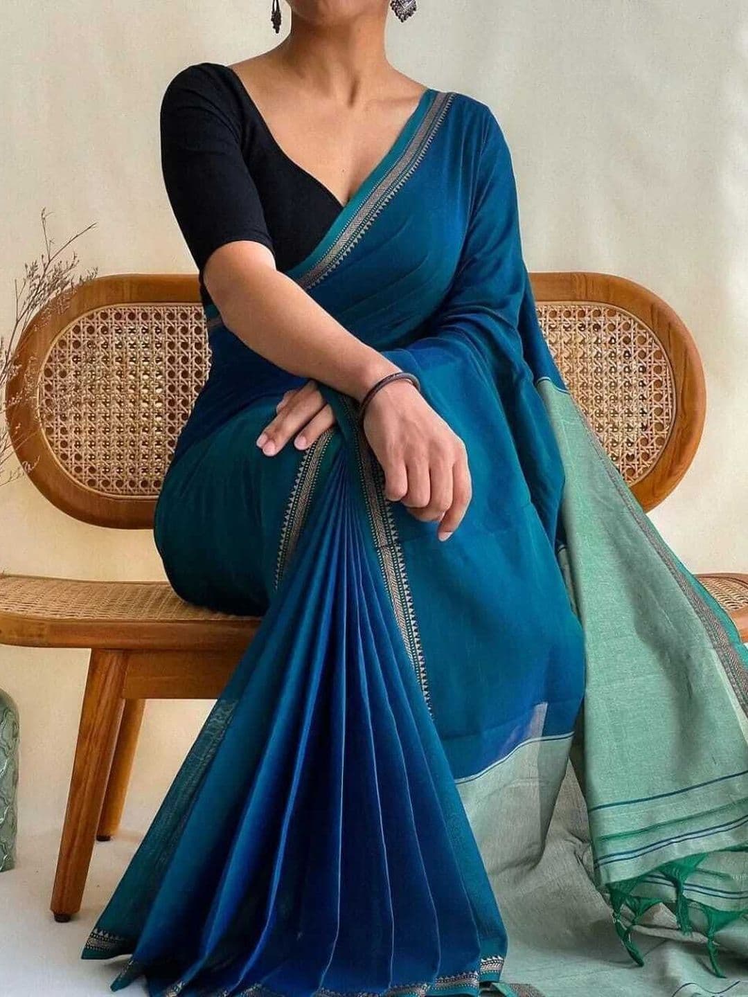 ACHOL Woven Design Handloom Saree - view 1