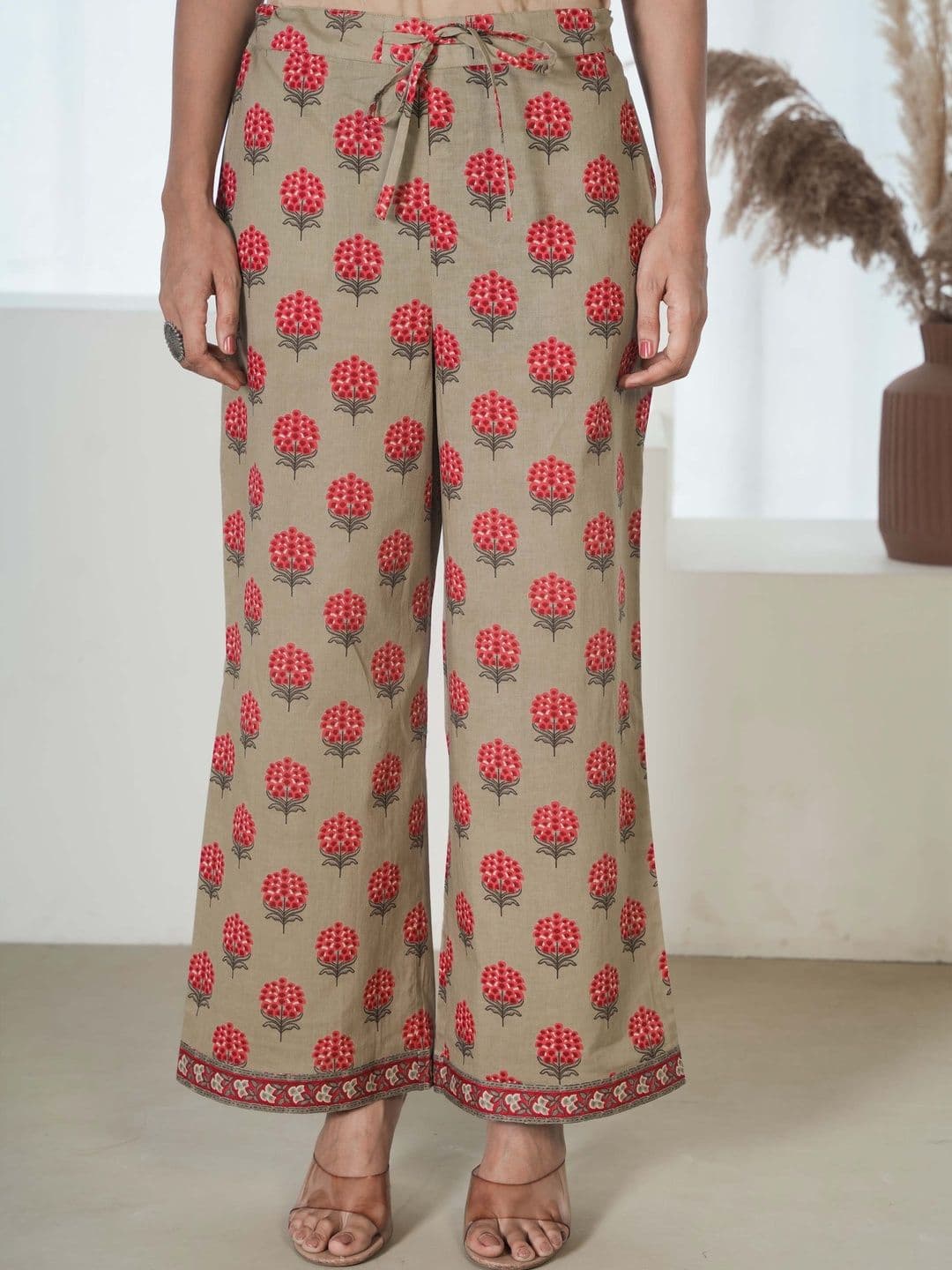 Aramya Women Floral Printed Ethnic Palazzos - view 1