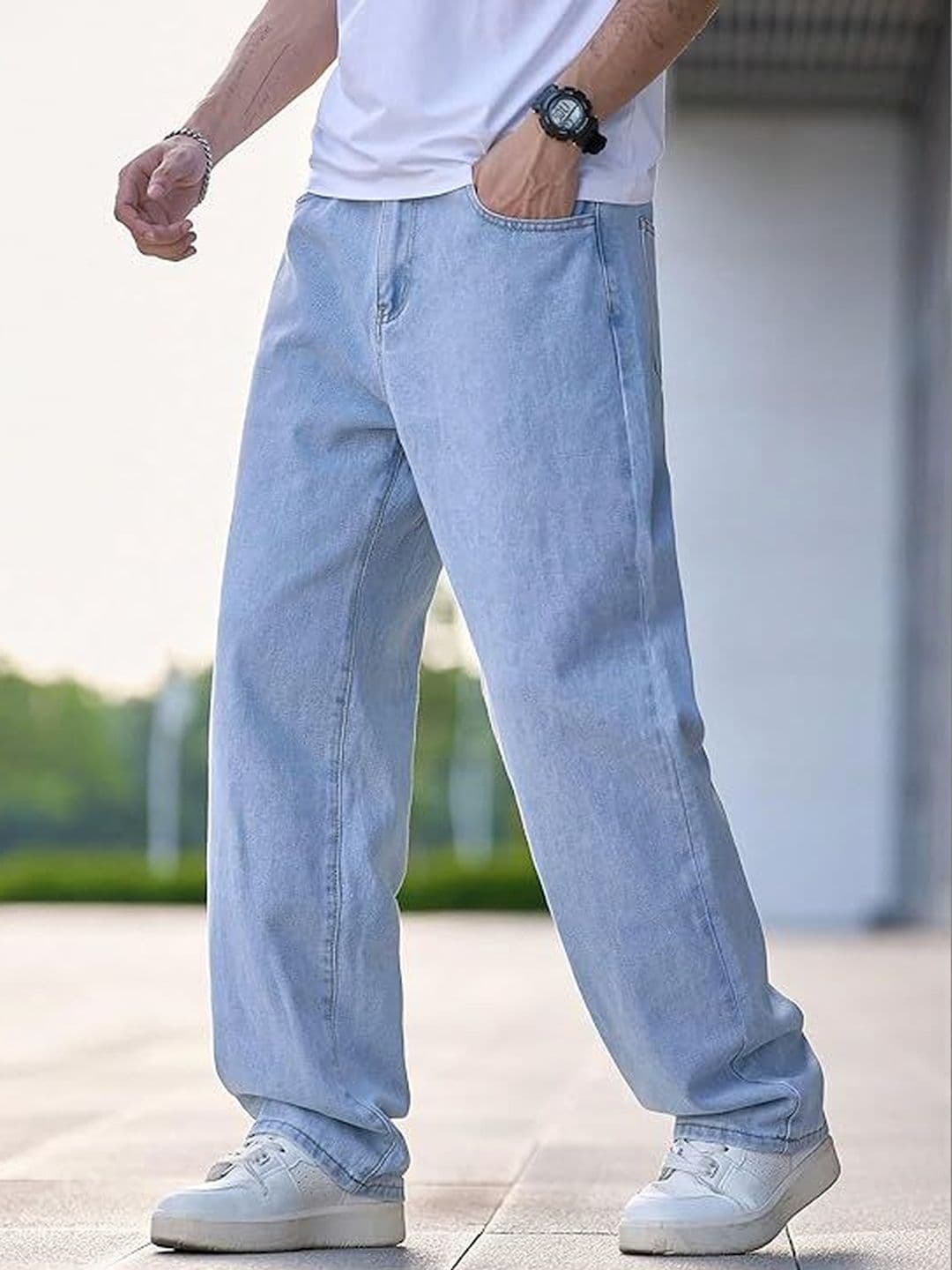 BAESD Men Relaxed Fit High-Rise Light Fade Stretchable Jeans - view 1
