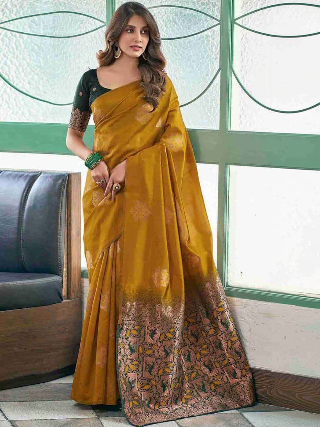 Urban Pallu Ethnic Motifs Zari Silk Blend fwd Saree - view 1